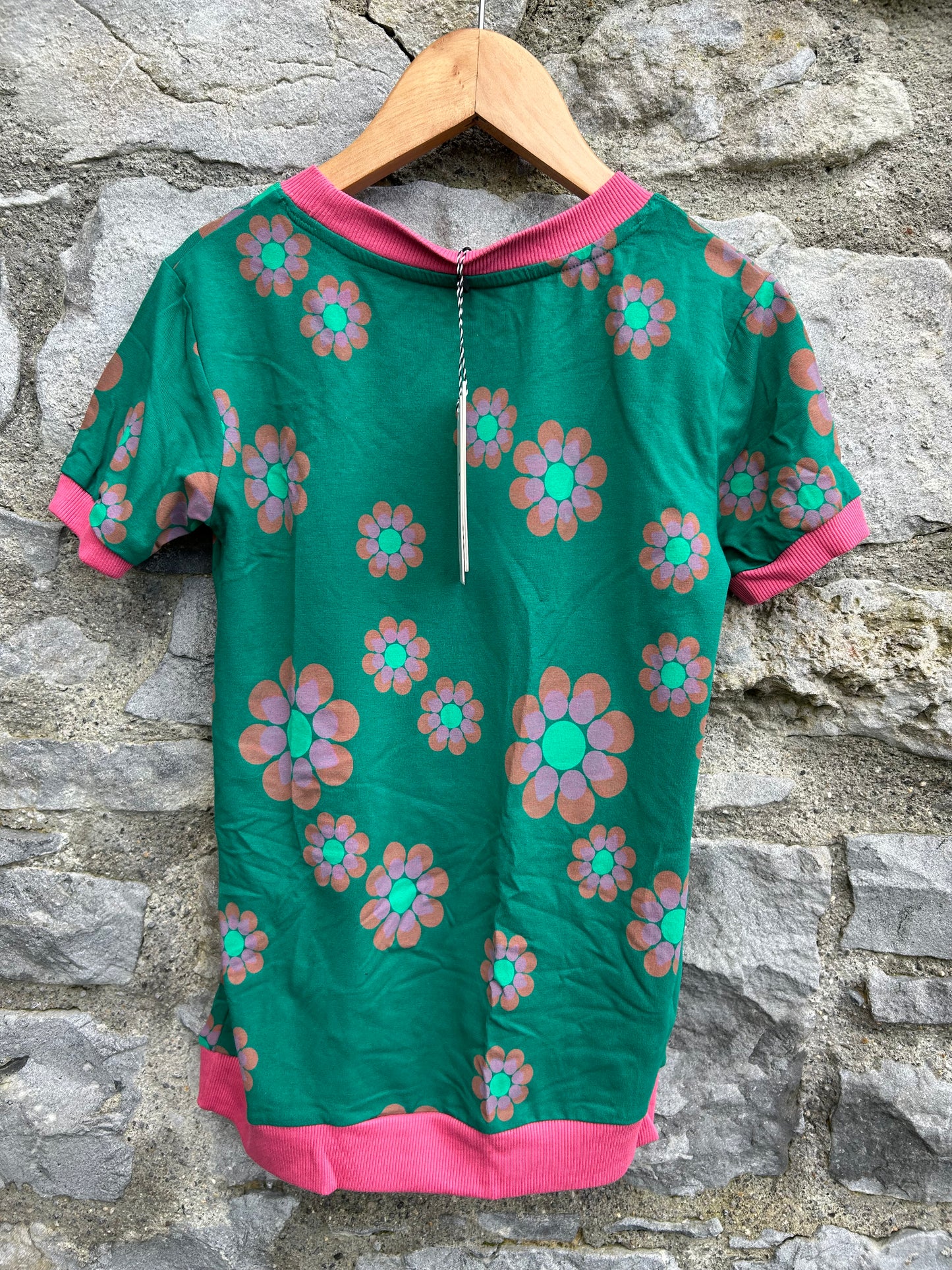 Pink flowers green top 11y (146cm)