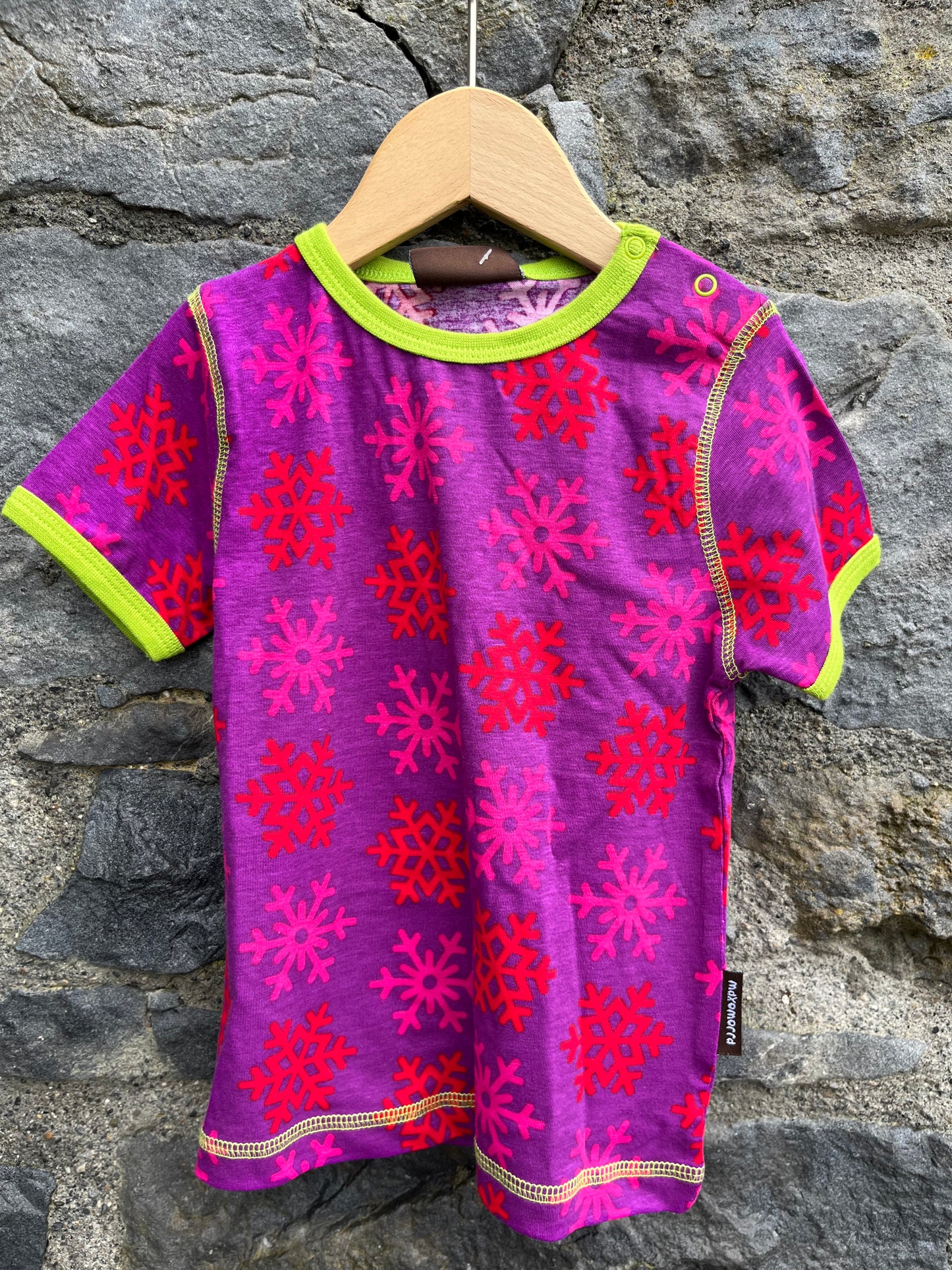 Pink snowflakes t-shirt 9-12m (74-80cm)