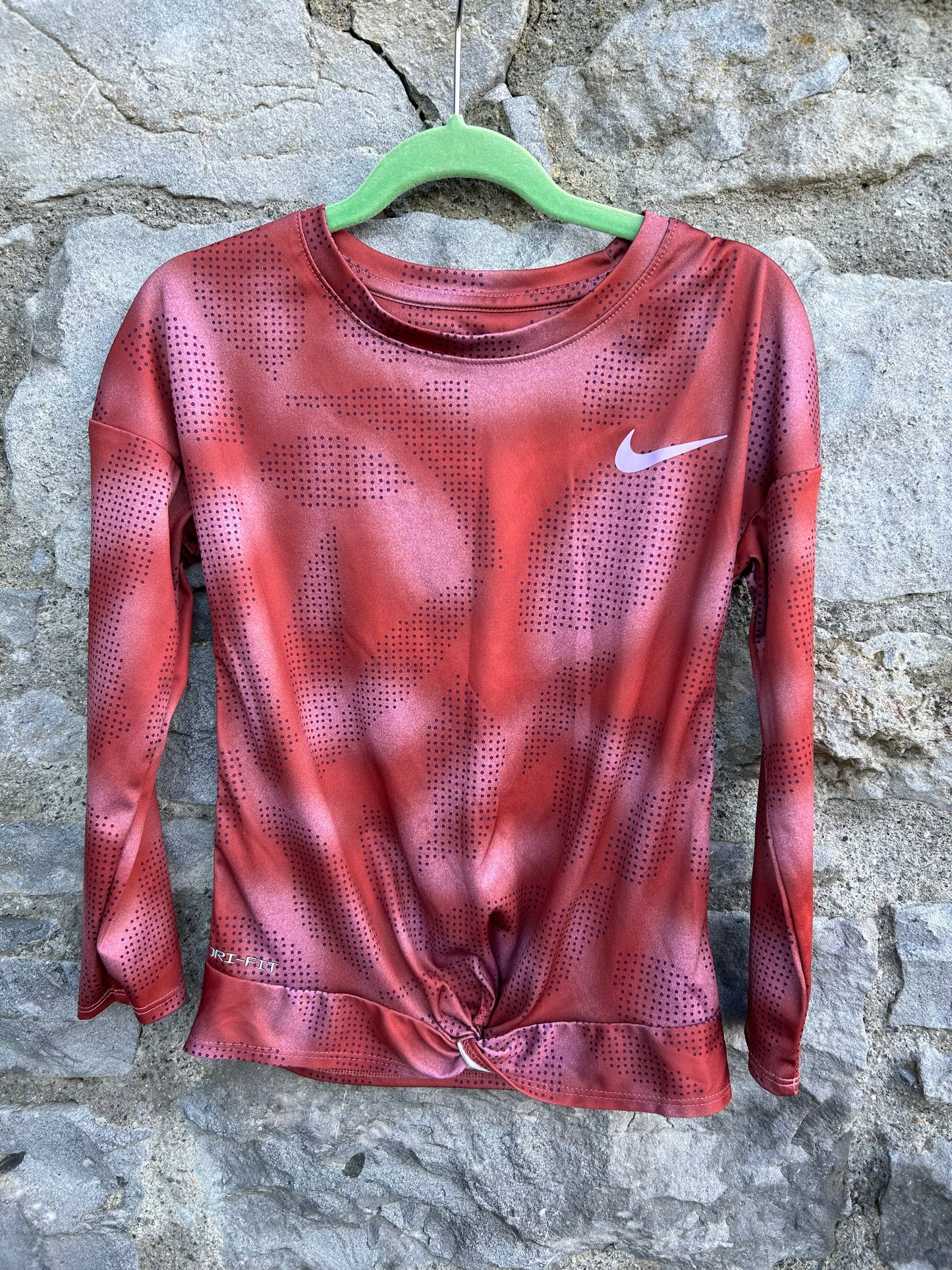 Red&pink spotty sport top 4-5y (104-110cm)