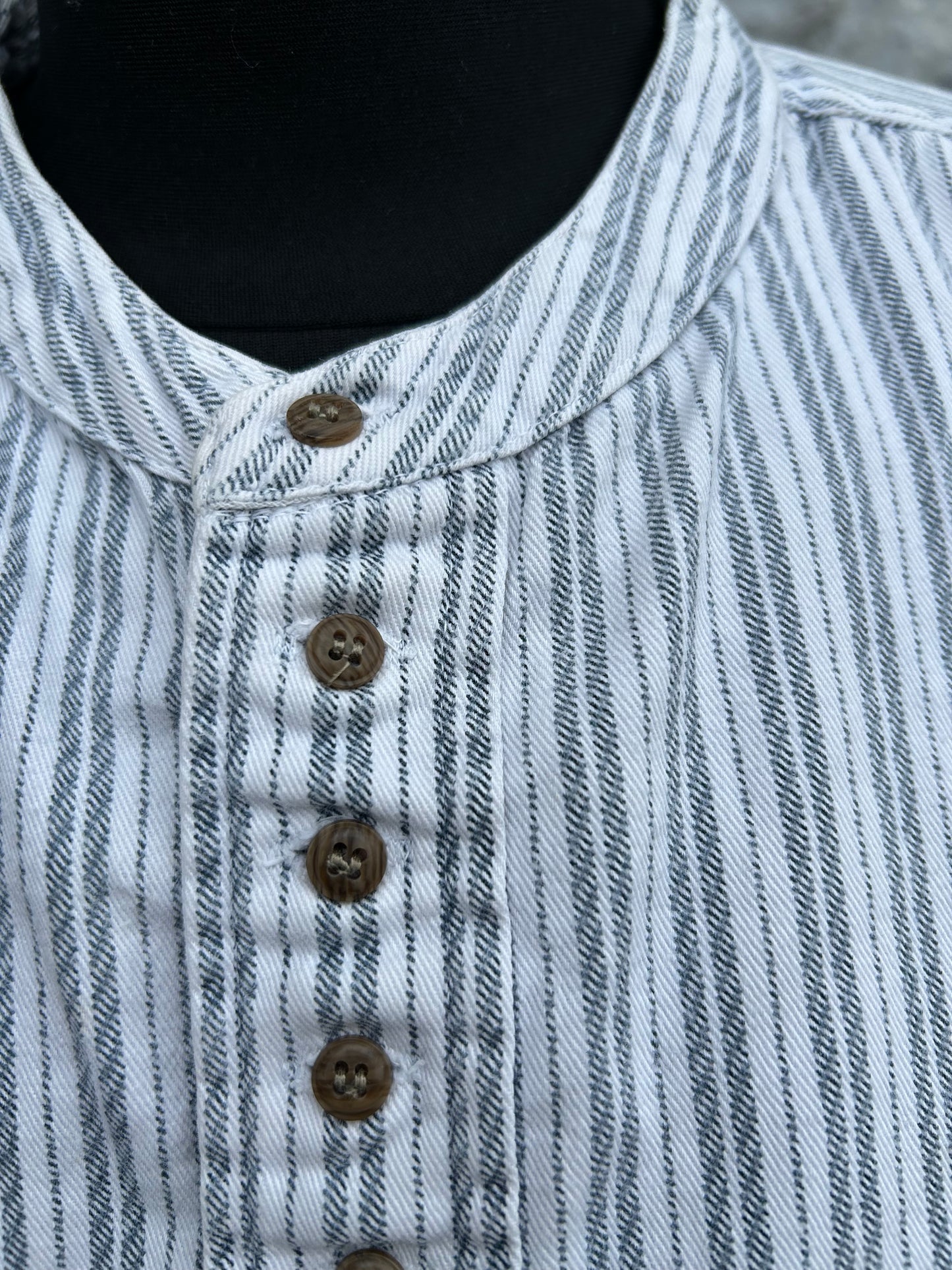 Grey stripy grandpa shirt XL