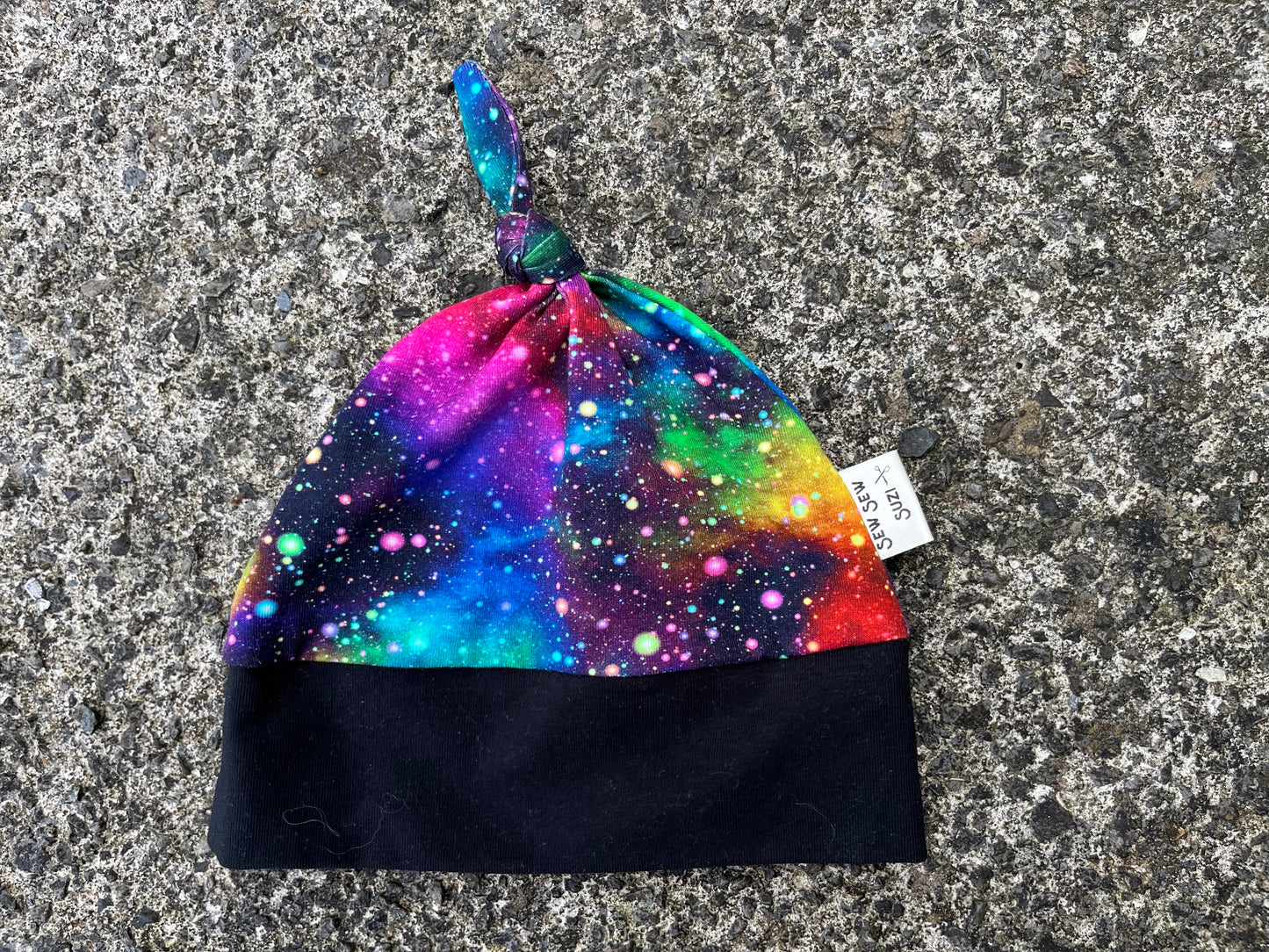 Galaxy hat 3-6m (62-68cm)