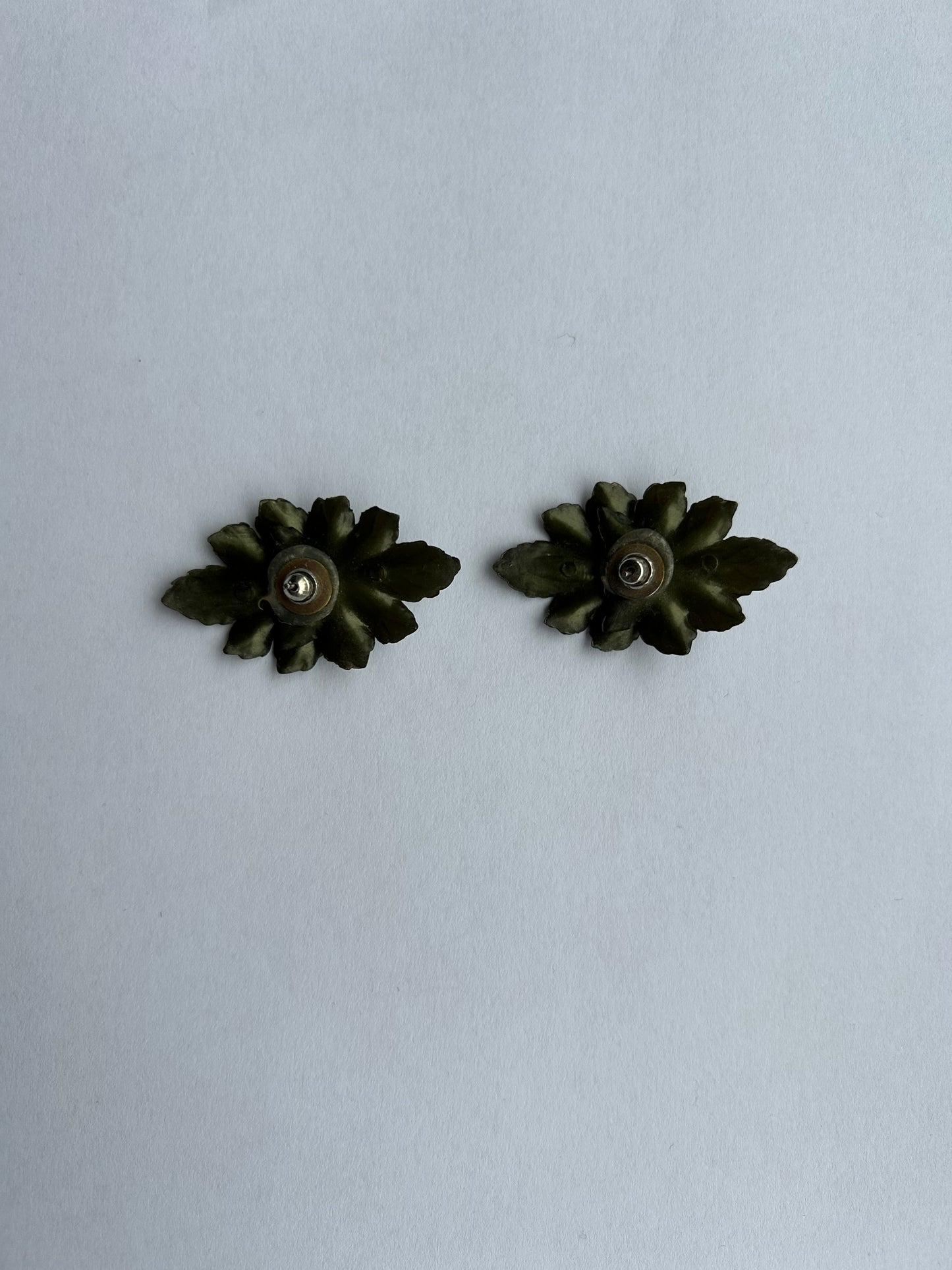 Leaf earrings
