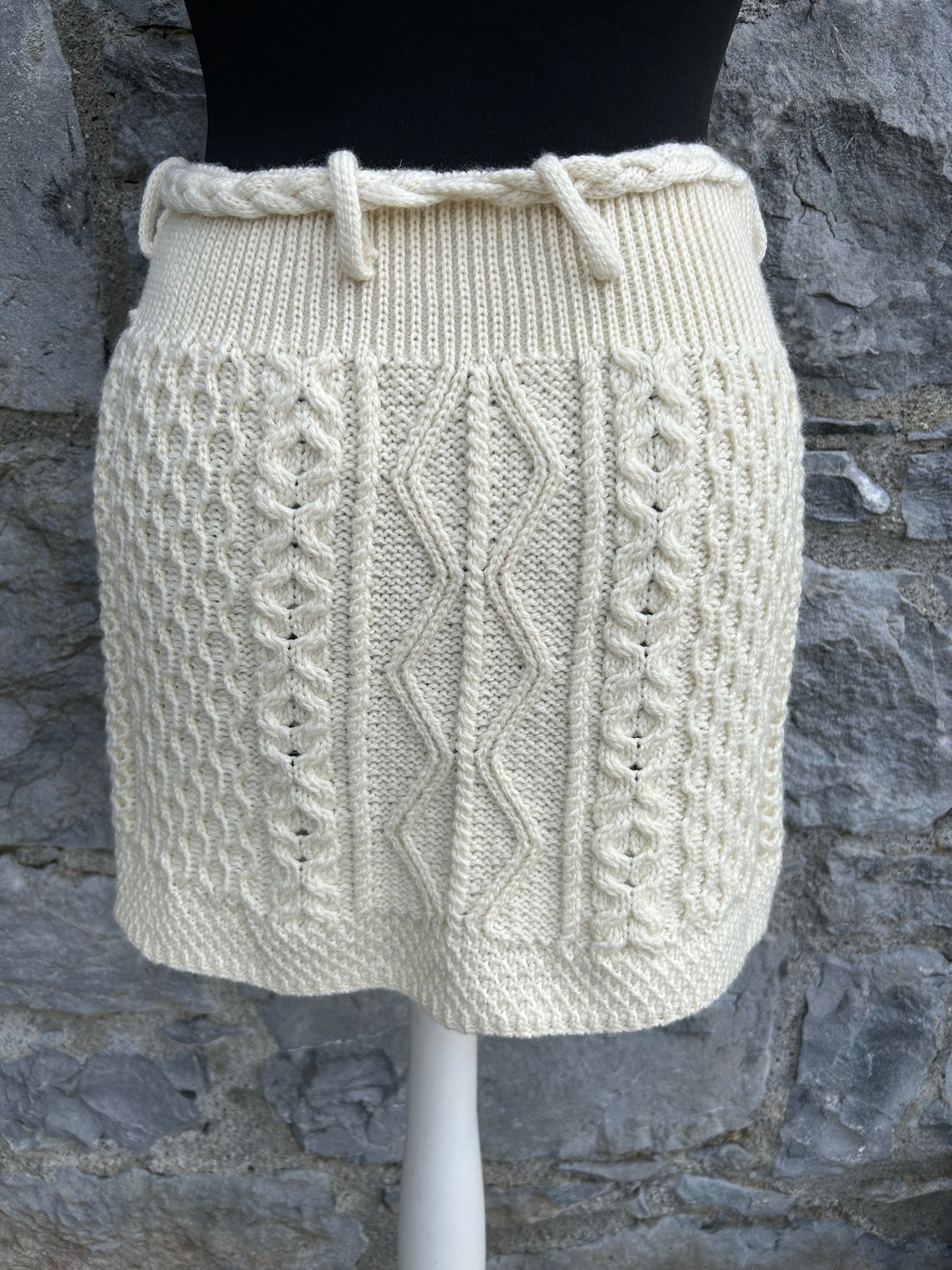 Cream Aran style knitted skirt uk 6-8