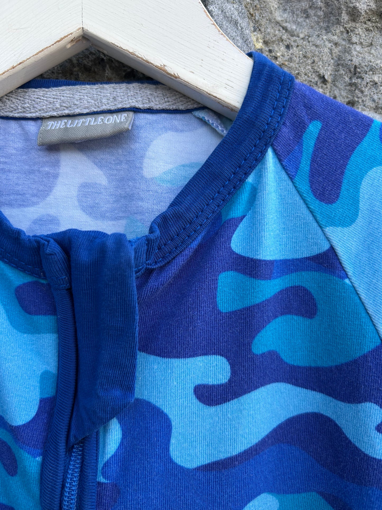 Blue camouflage onesie 2-3y (92-98cm)