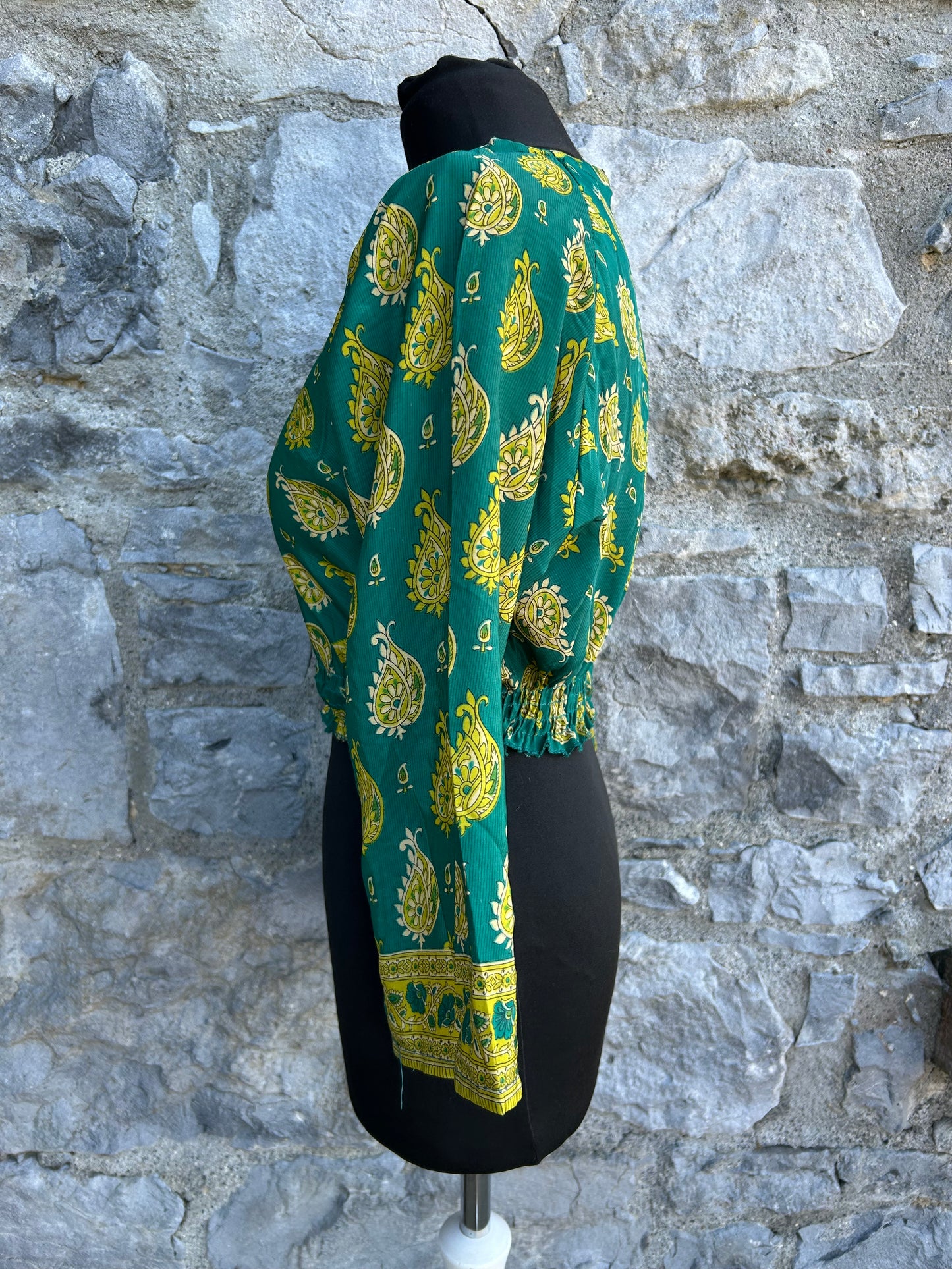 Green cropped top uk 8-10