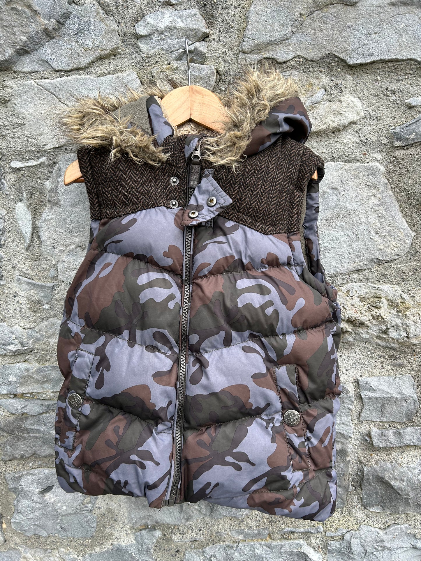 Tweed&camouflage puffy gilet 8-9y (128-134cm)