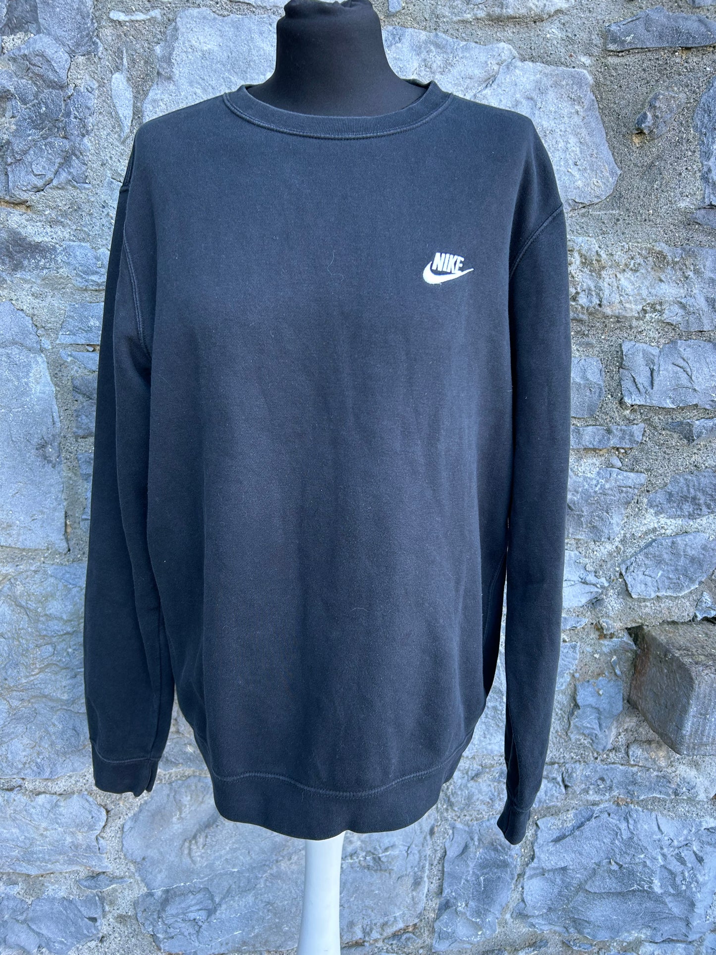 Black sweatshirt Medium