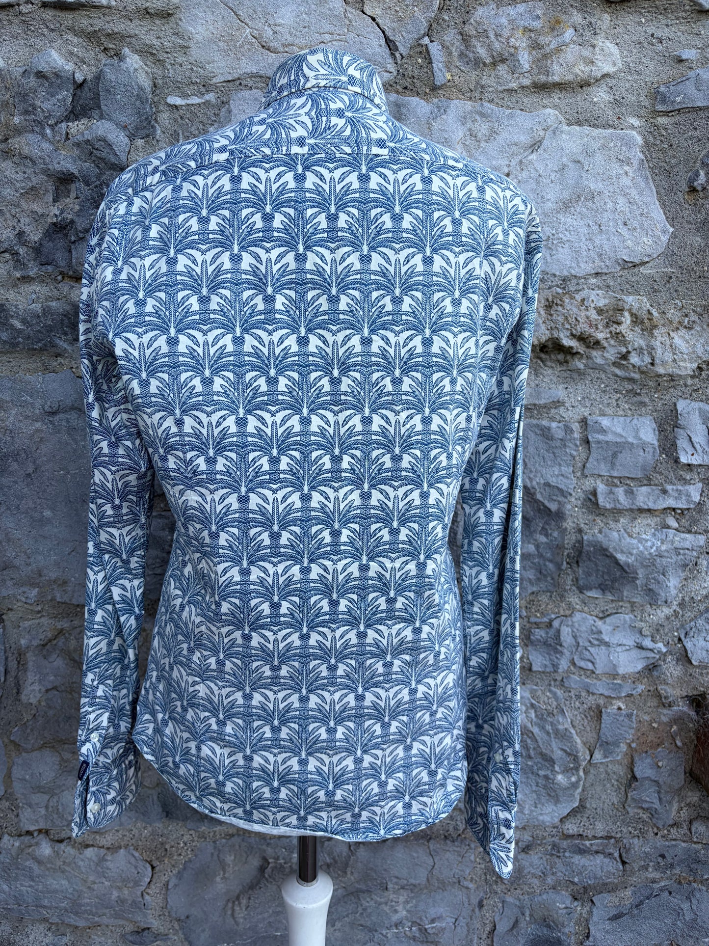 Blue palm trees shirt Small