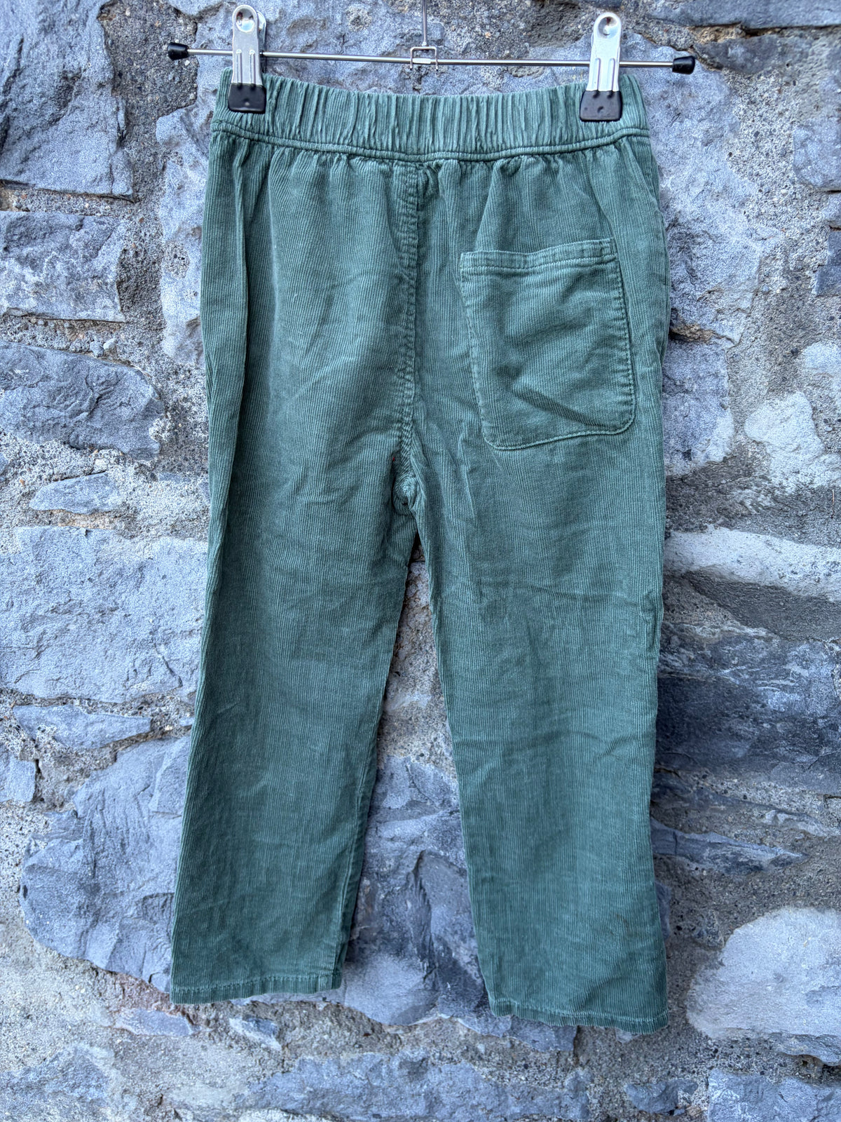 Green cords 3-4y (98-104cm)