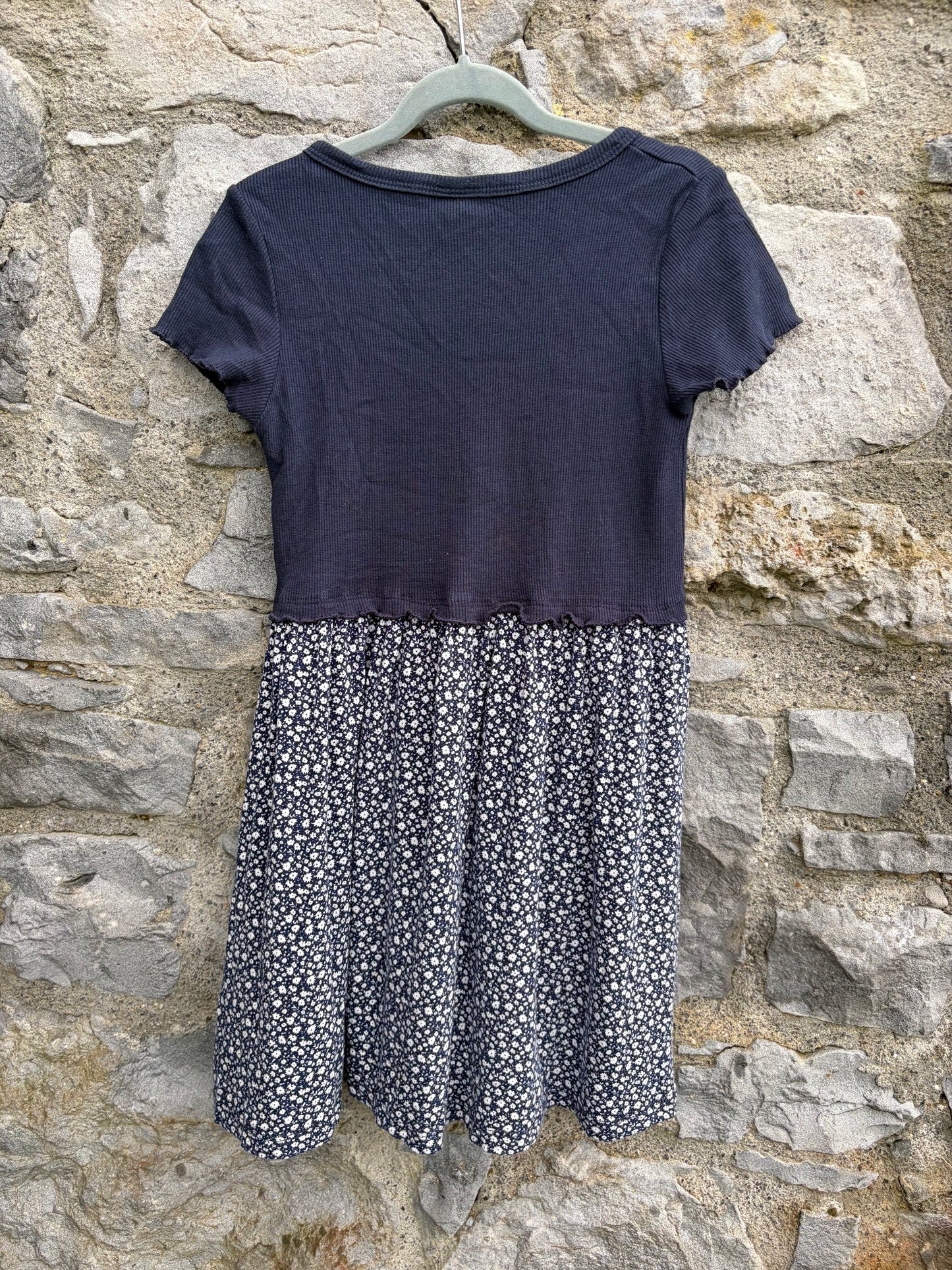 Navy floral dress 9y (134cm)