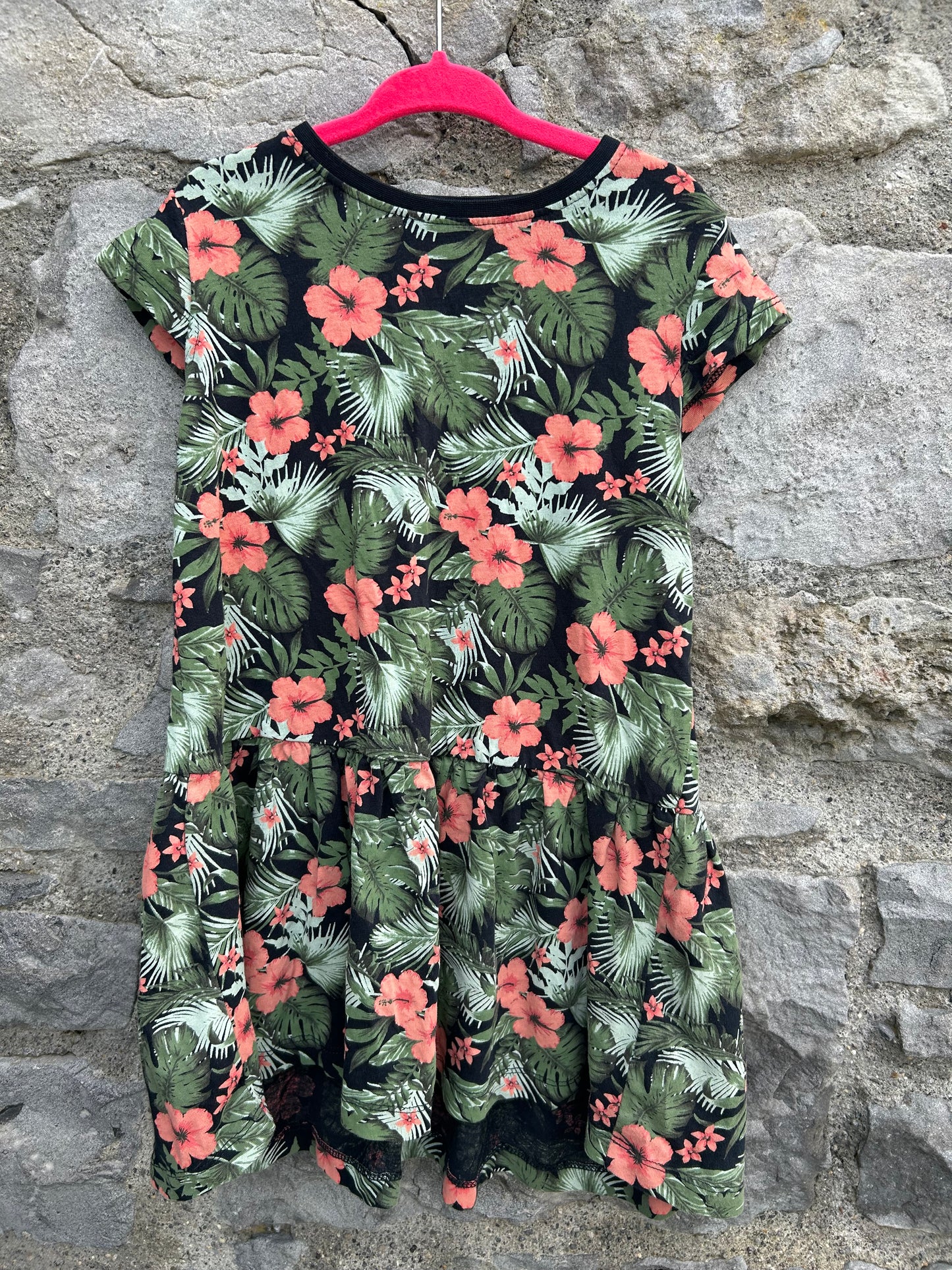 Tropical flowers black dress 6y (116cm)