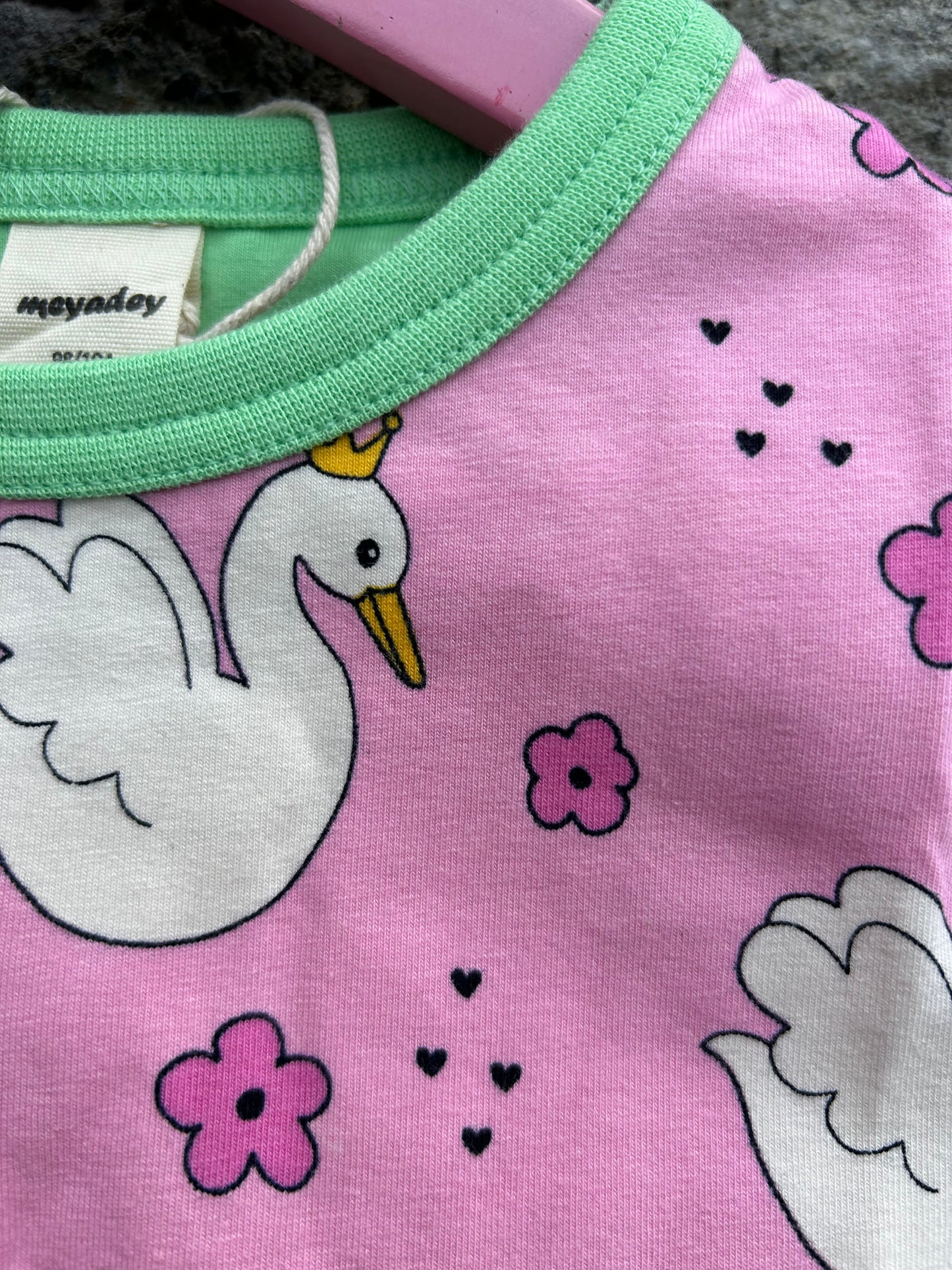 Swan queen pink T-shirt 3-4y (98-104cm)