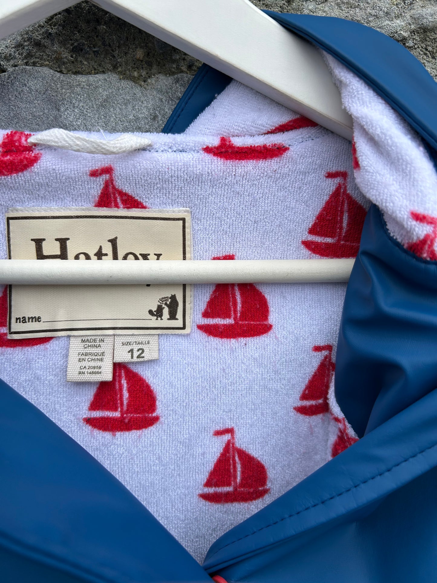 Blue raincoat 11-12y (146-152cm)