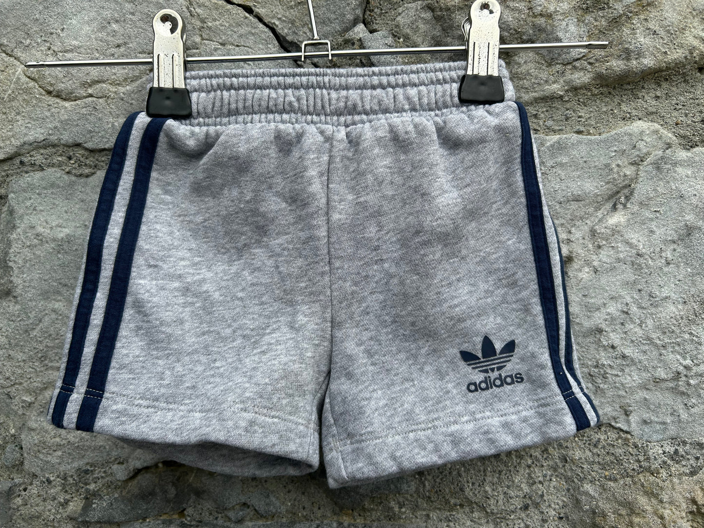Grey shorts 3-6m (62-68cm)