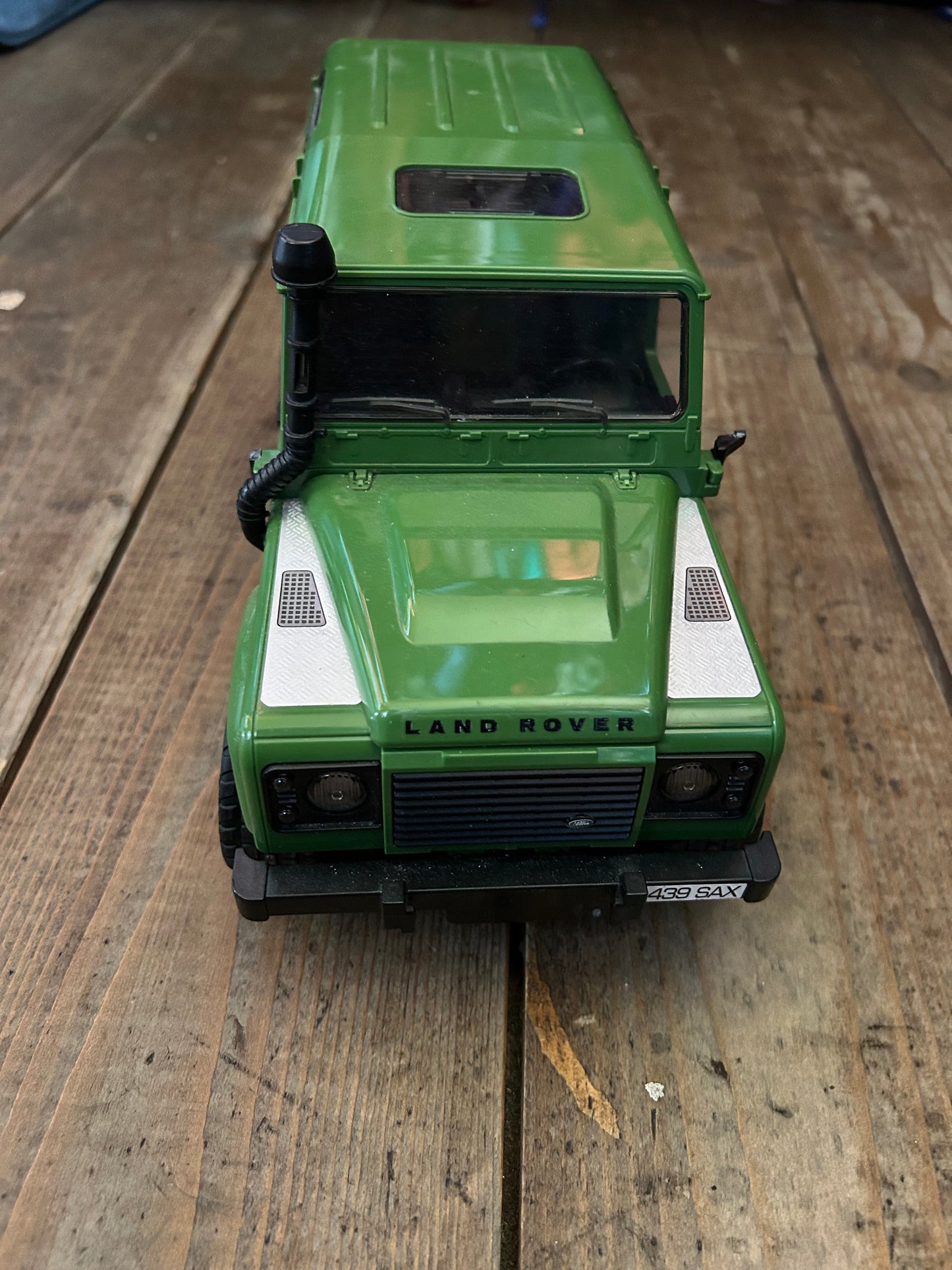 Land rover truck
