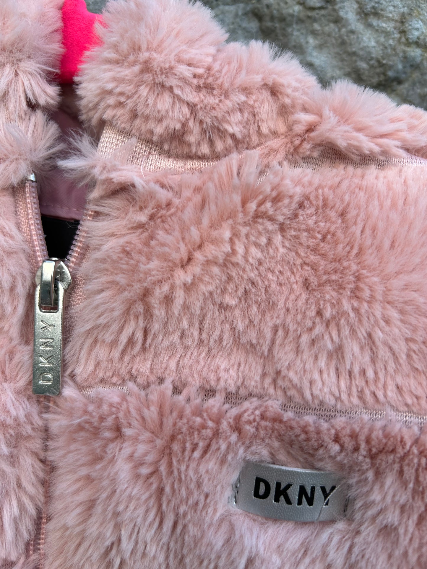 Furry hooded gilet 3-4y (98-104cm)