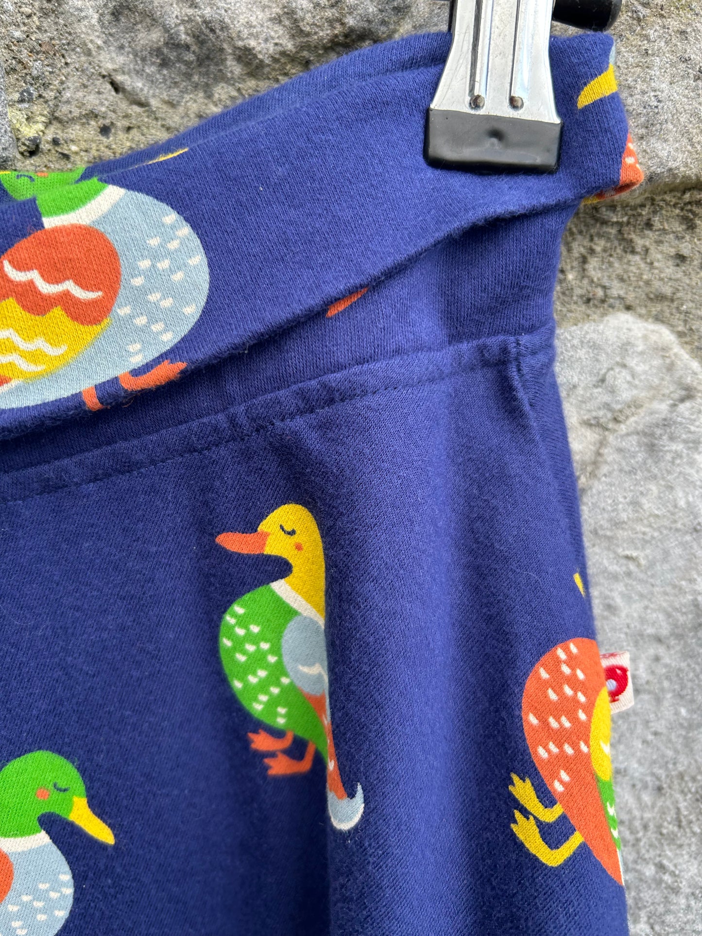 Ducks navy skirt 9-10y (134-140cm)