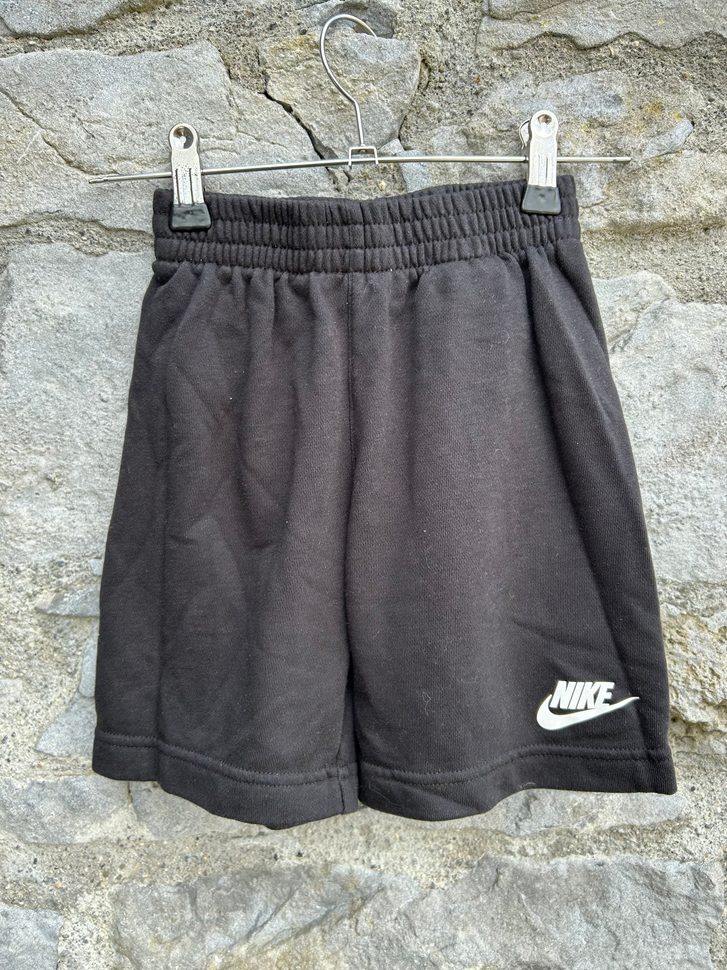 Black logo shorts 5-6y (110-116cm)