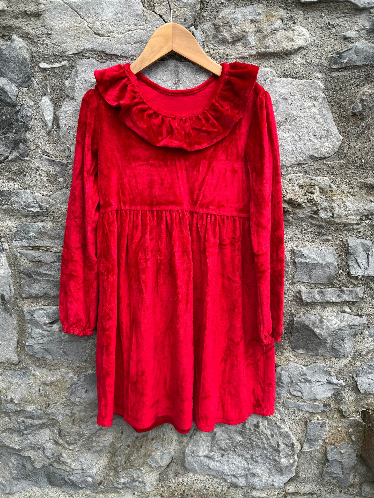 Red velour dress 9-10y (134-140cm)