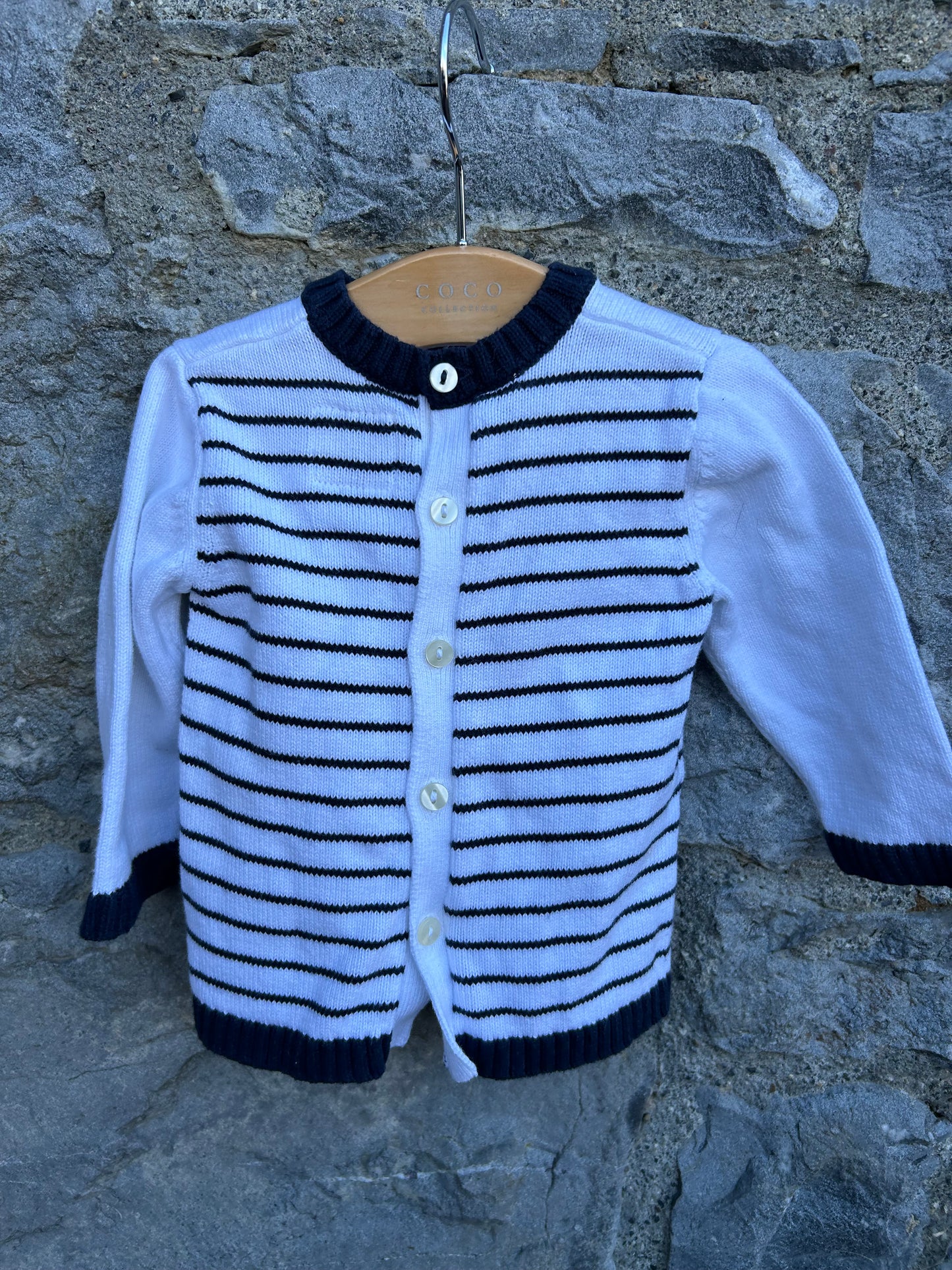 White&navy jumper 0-3m (56-62cm)