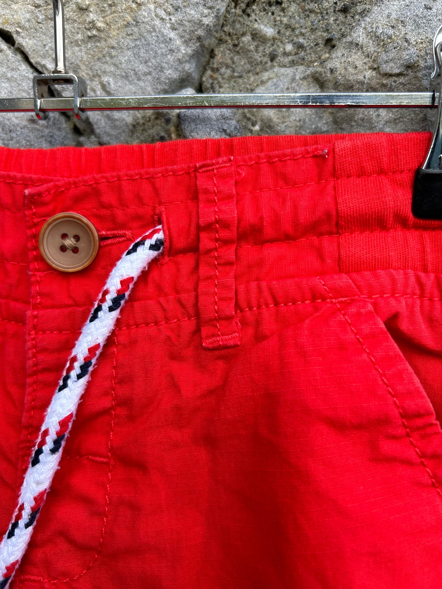 Red shorts 2-3y (92-98cm)