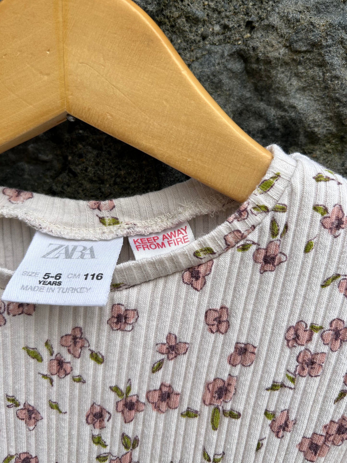 Floral ribbed top 5y (110cm)