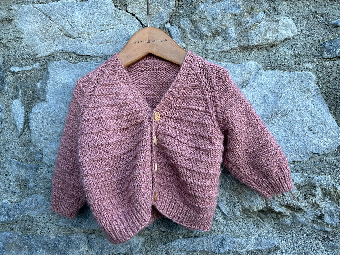Dusty pink cardigan 6m (68cm)