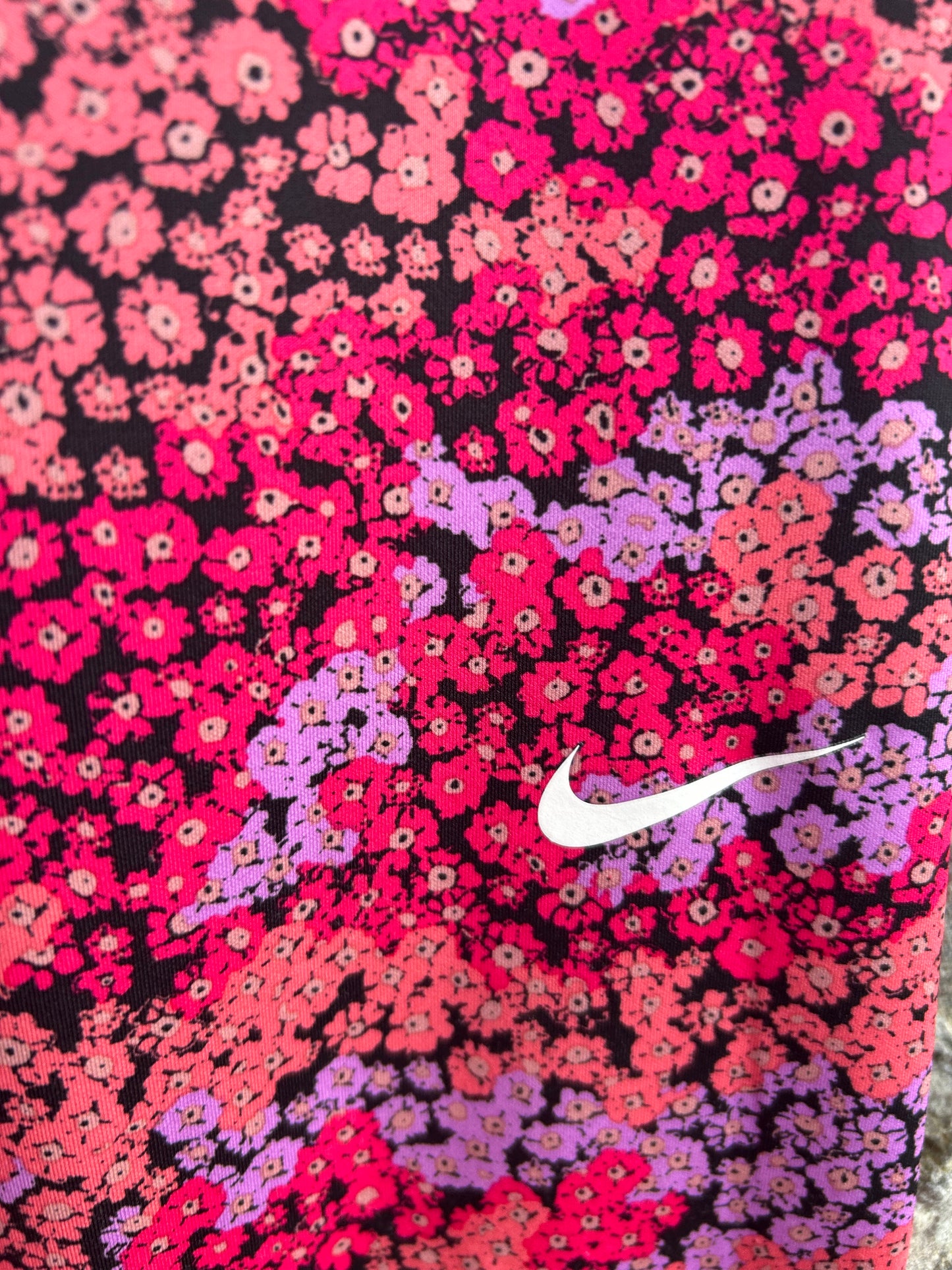 Rush Pink / White Dry-Fit leggings 13-14y (158-164cm)