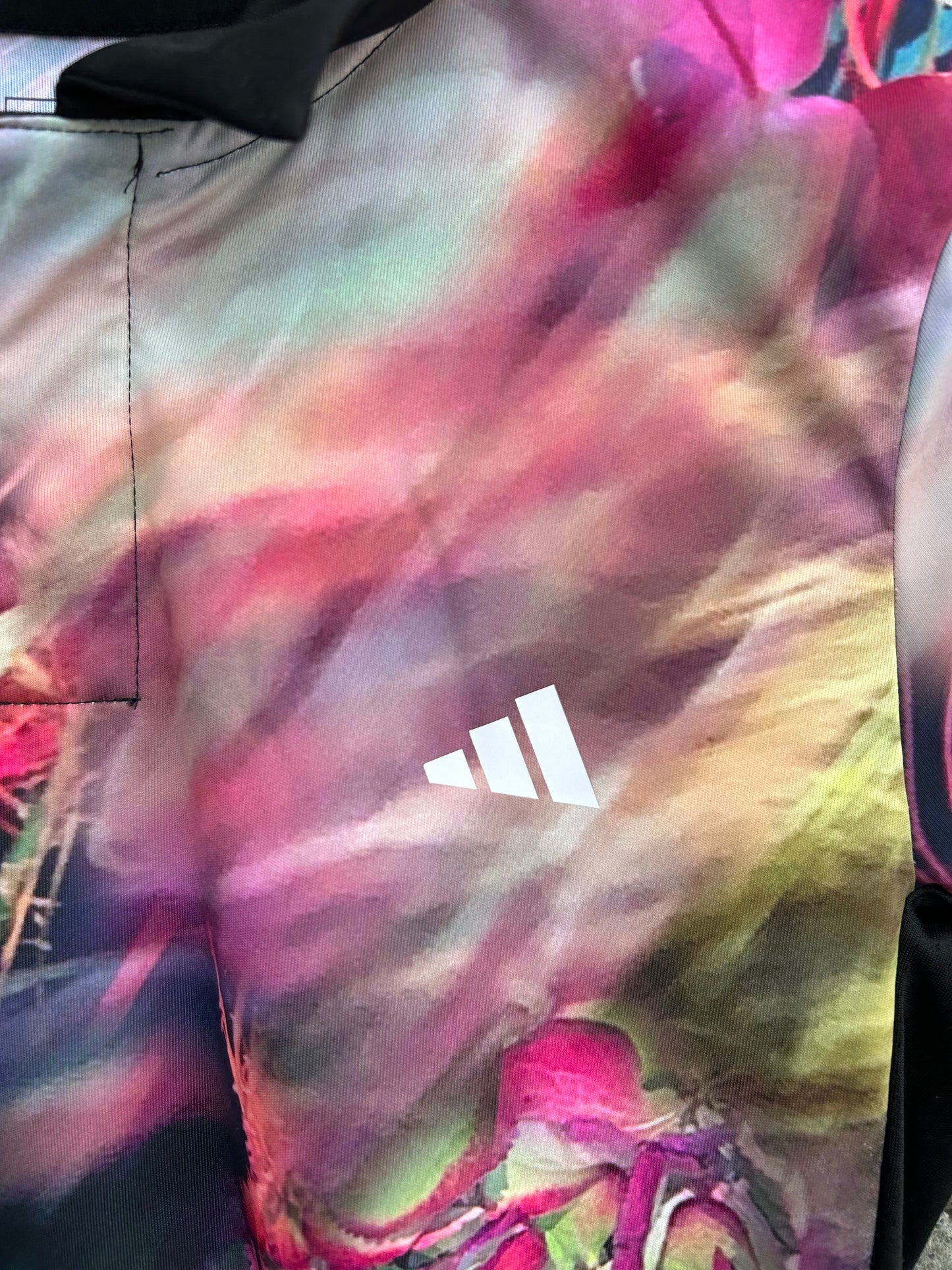 Colourful abstract sport top 13-14y (158-164cm)