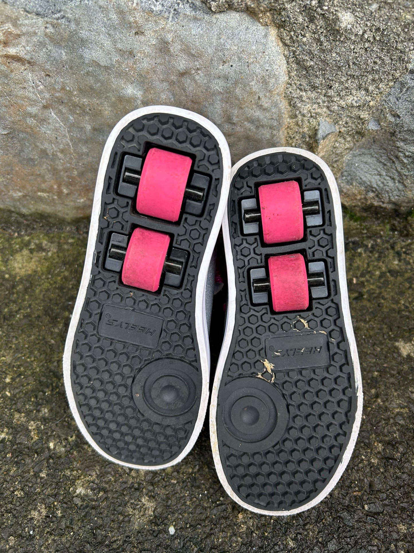 Pink glitter heelys uk 12 (eu 31)
