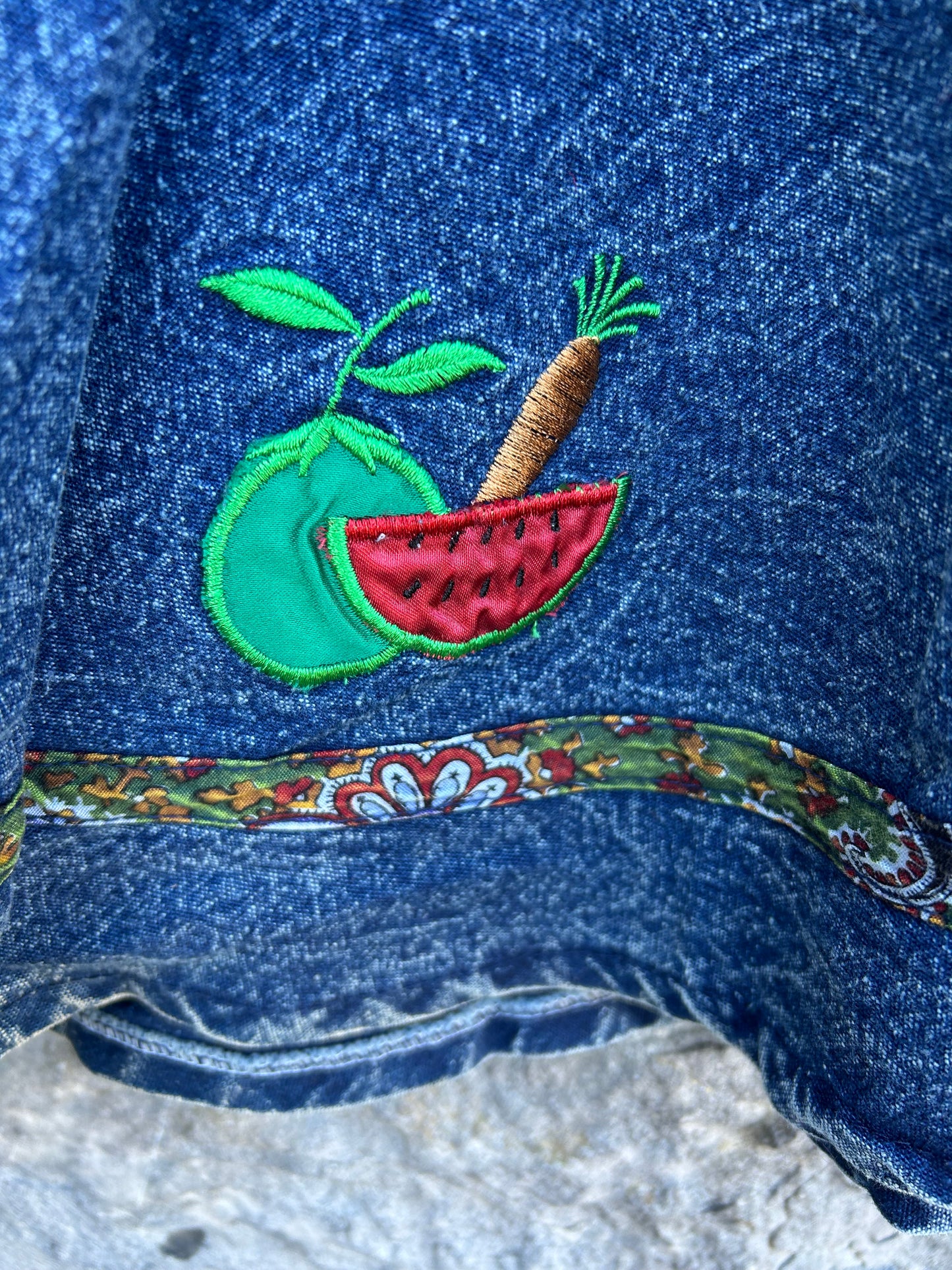 80s denim fruit skirt 8-10y (128-140cm)