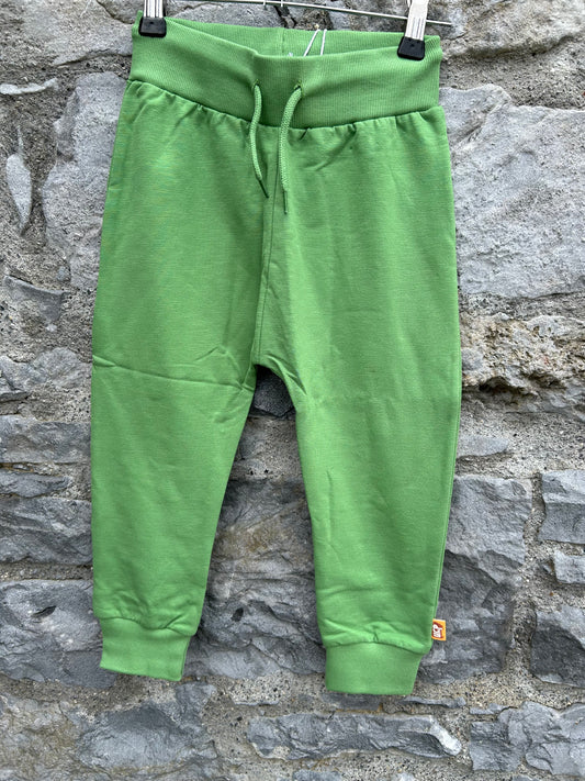 Green joggers  4y (104cm)