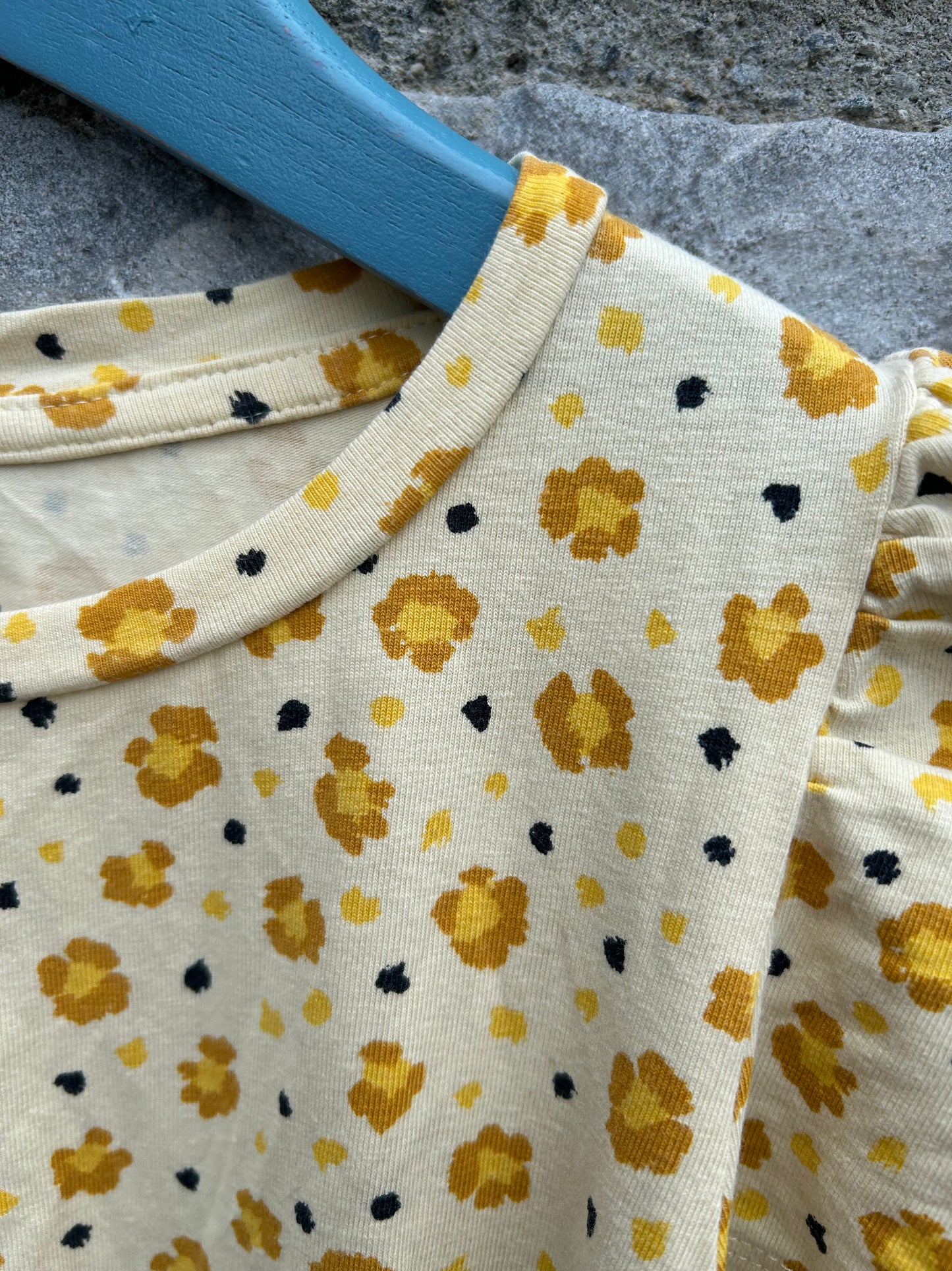 Yellow floral dress 5-6y (110-116cm)