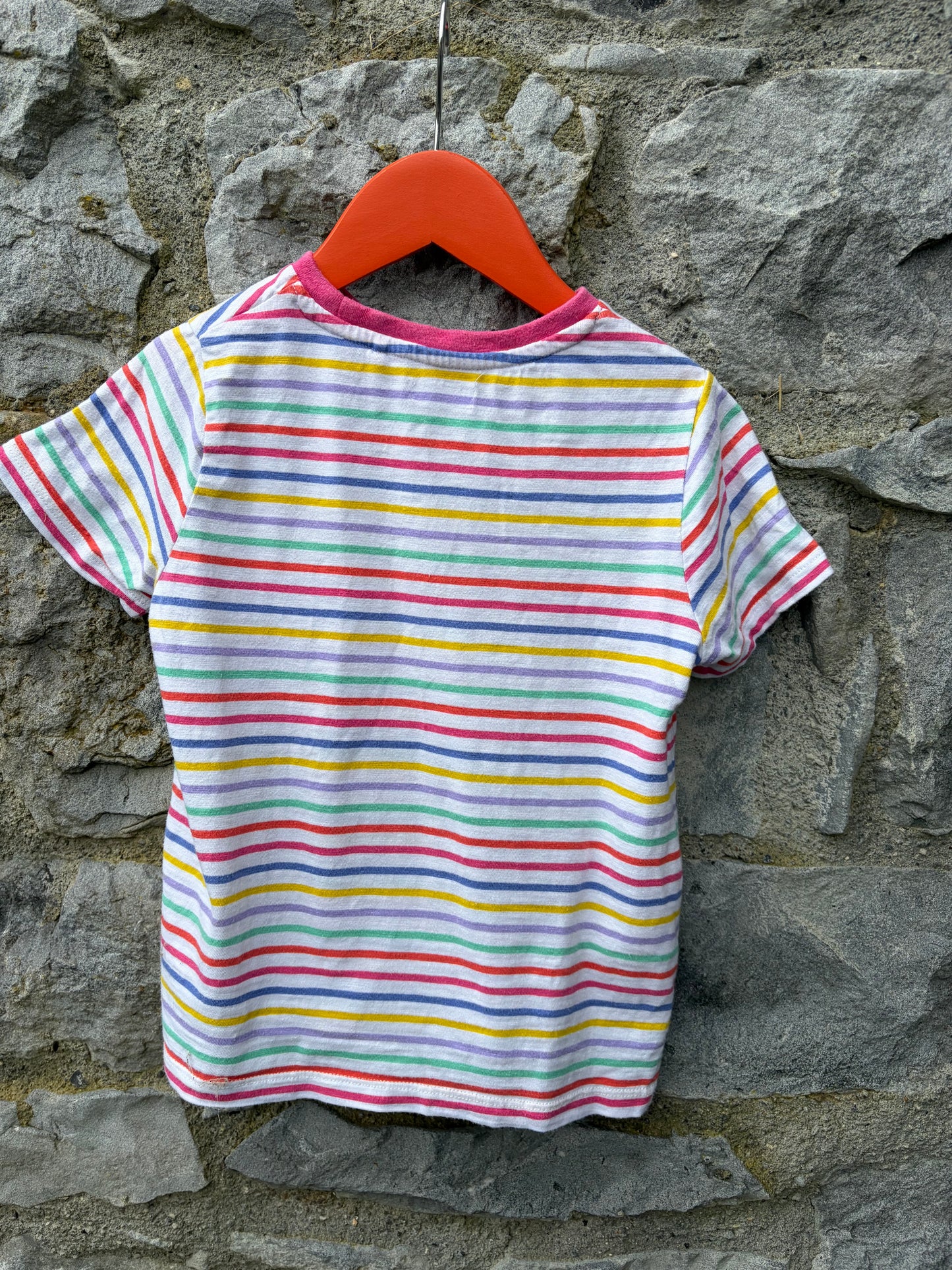Rainbow stripes t-shirt 5y (110cm)
