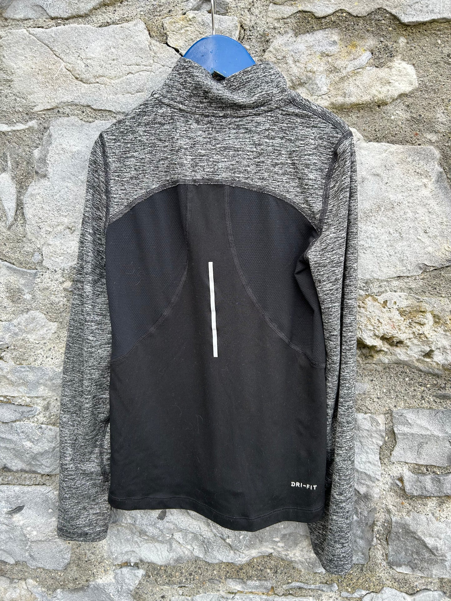 Grey&black sport top 9-10y (134-140cm)