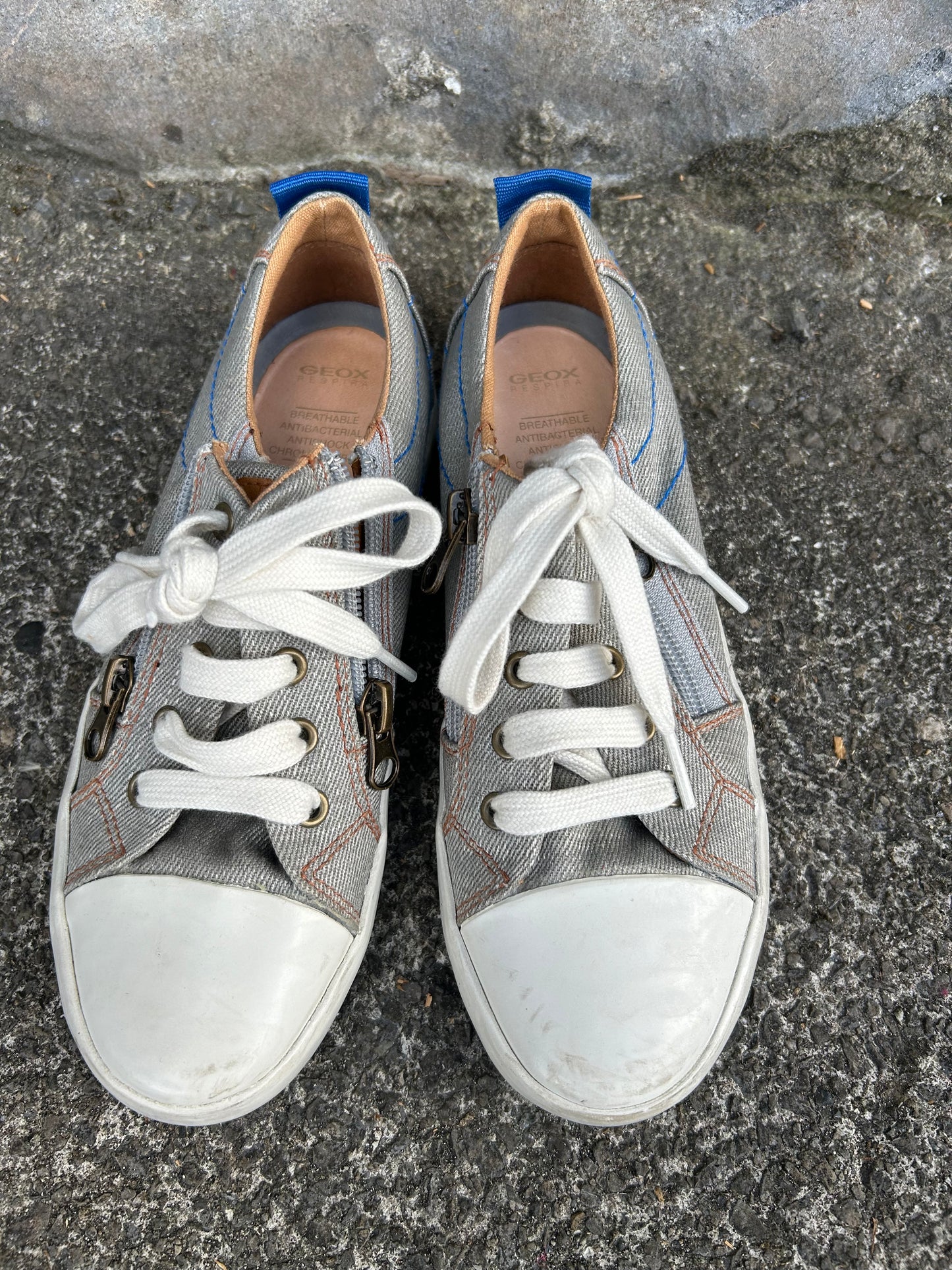 Grey trainers uk 1.5 (eu 34)