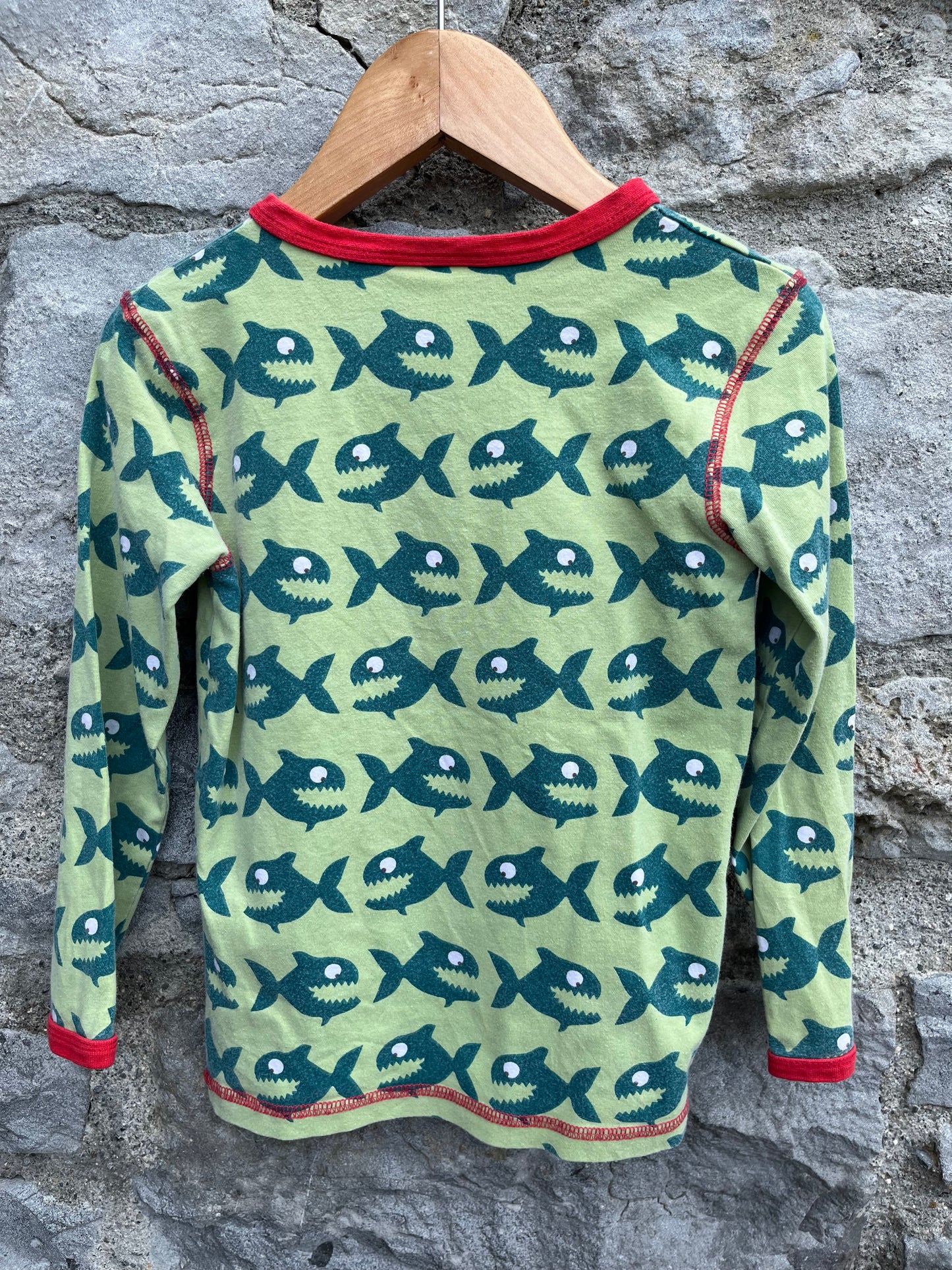 Piranha green top 5y (110cm)