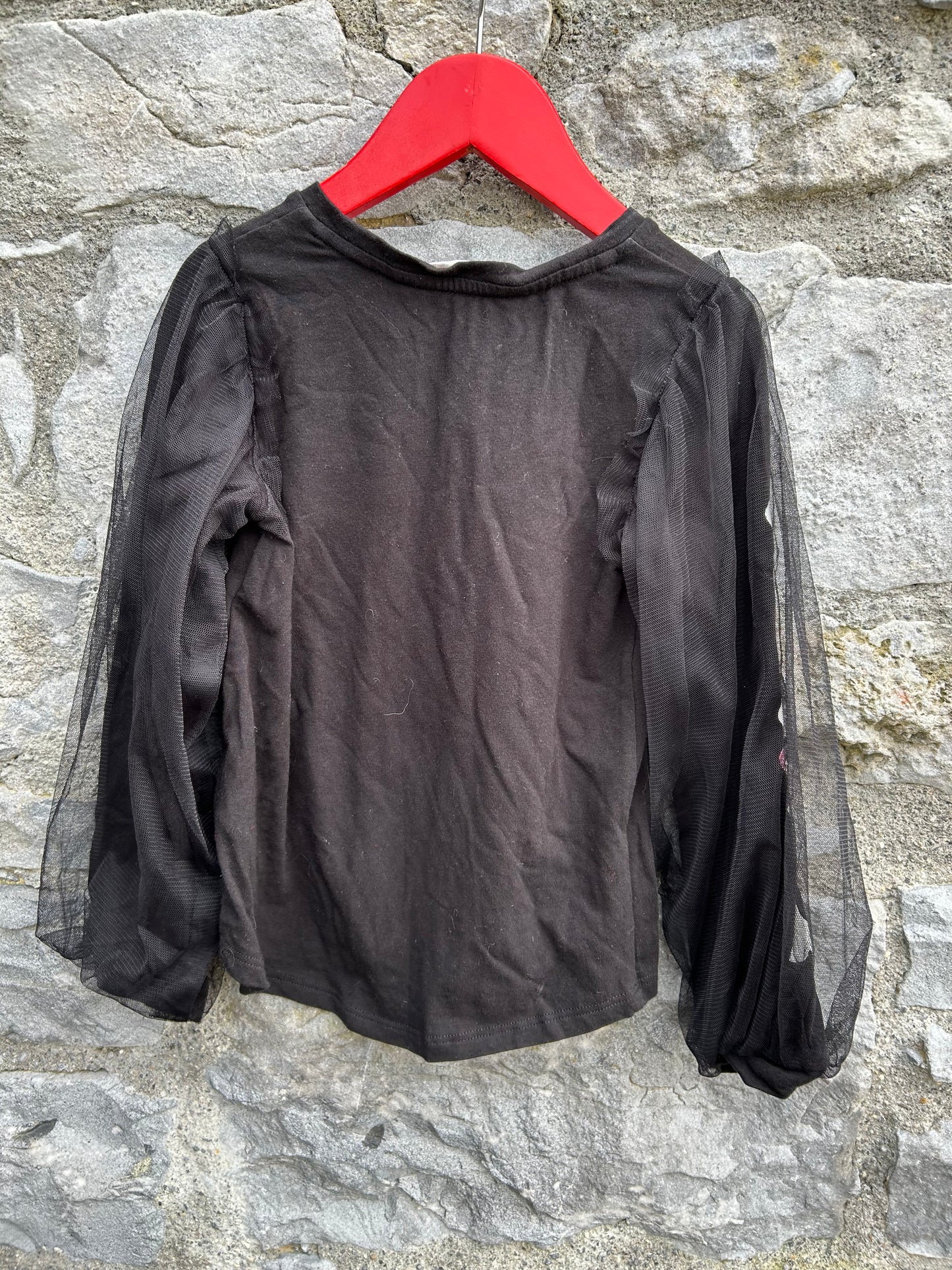 Sequin heart black top 5-6y (110-116cm)