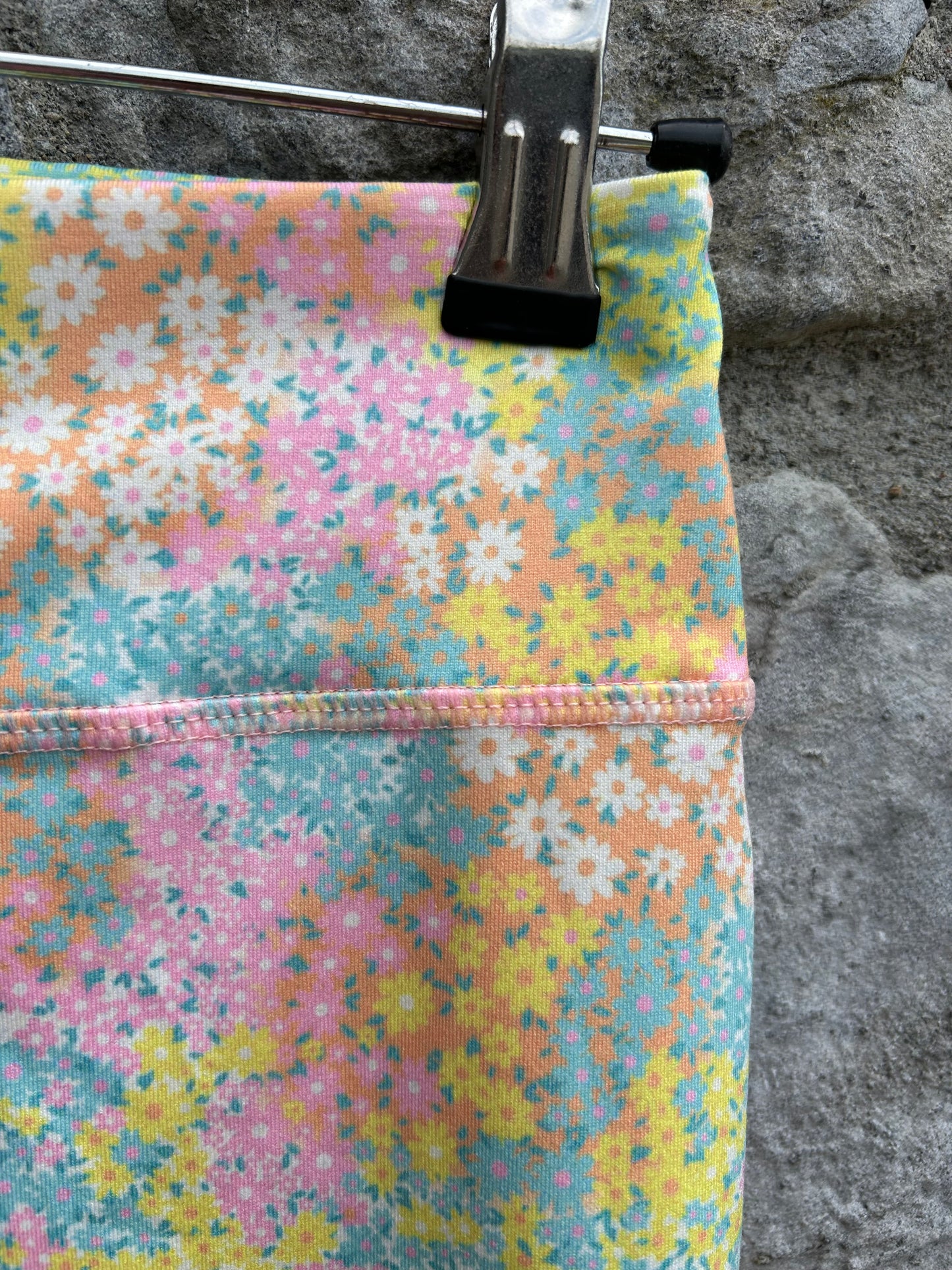 Colourful flowers leggings 10-11y (140-146cm)