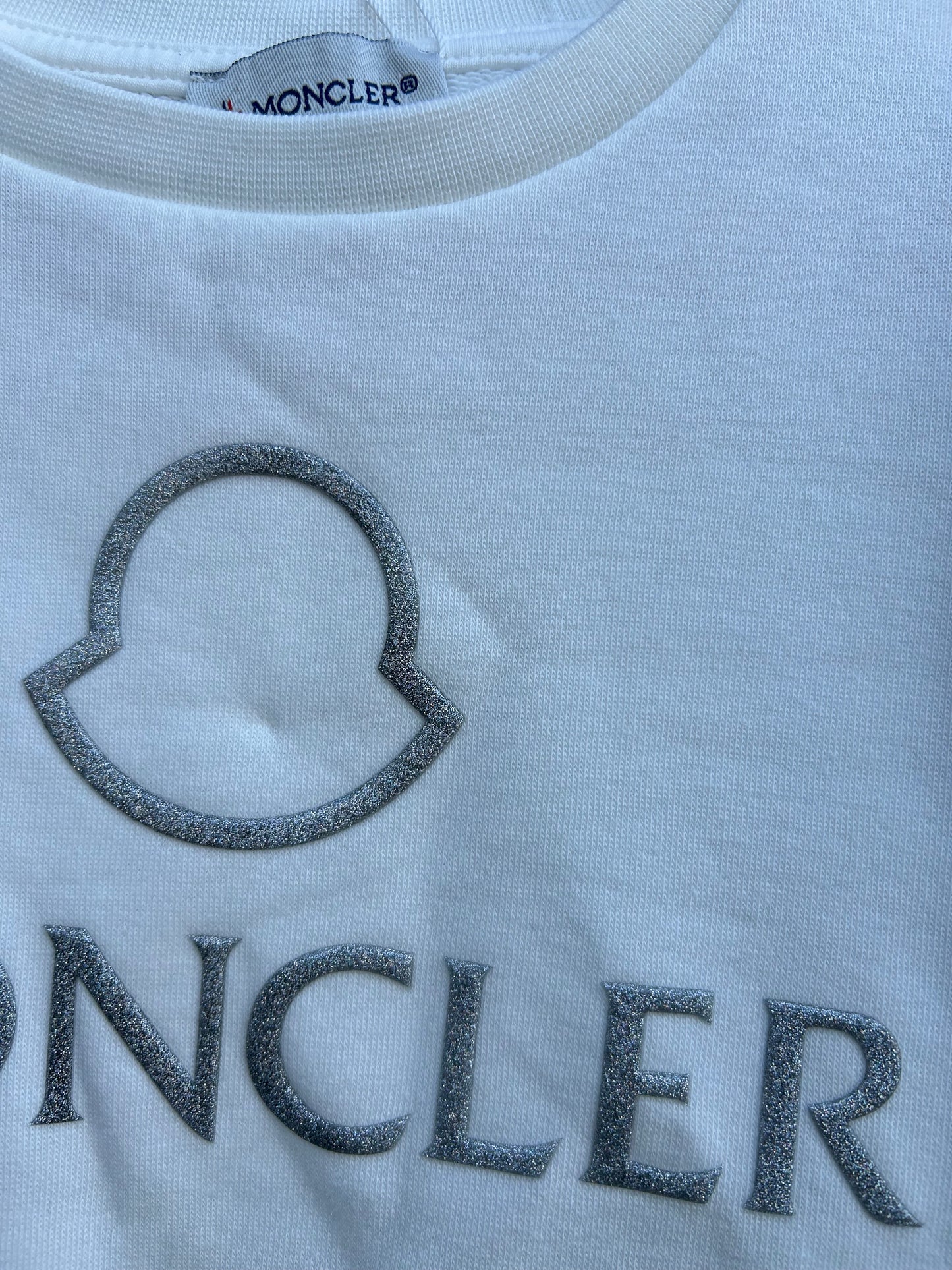 Moncler white sweatshirt 4-5y (104-110cm)