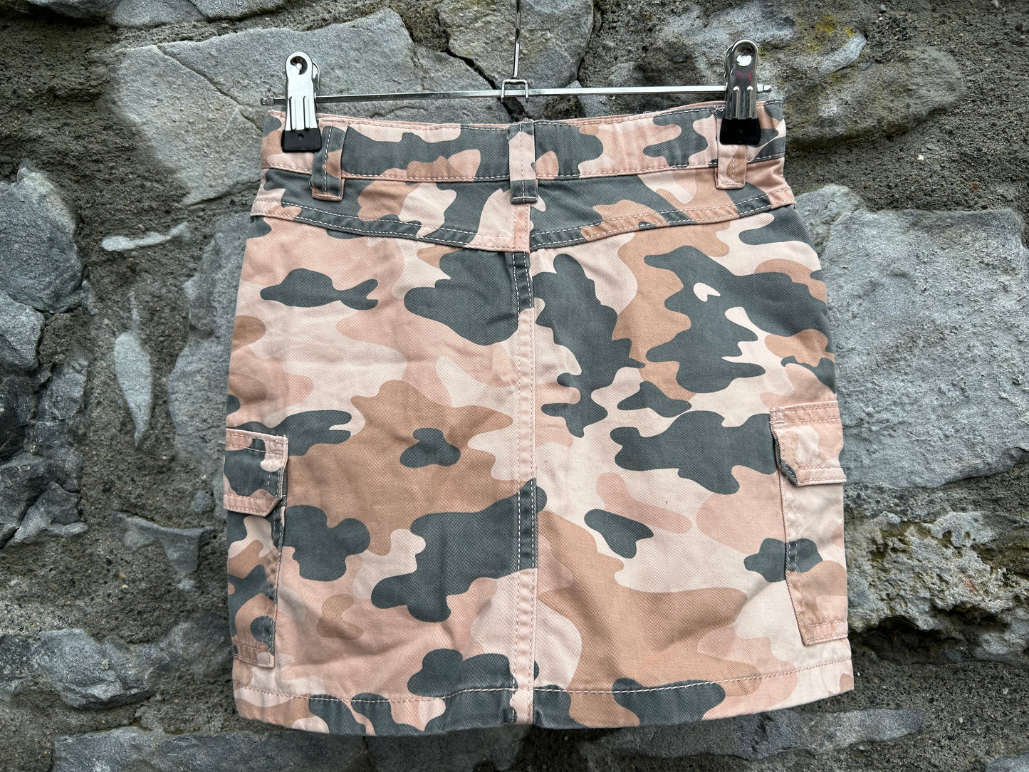 Pink camouflage skirt 6-7y (116-122cm)