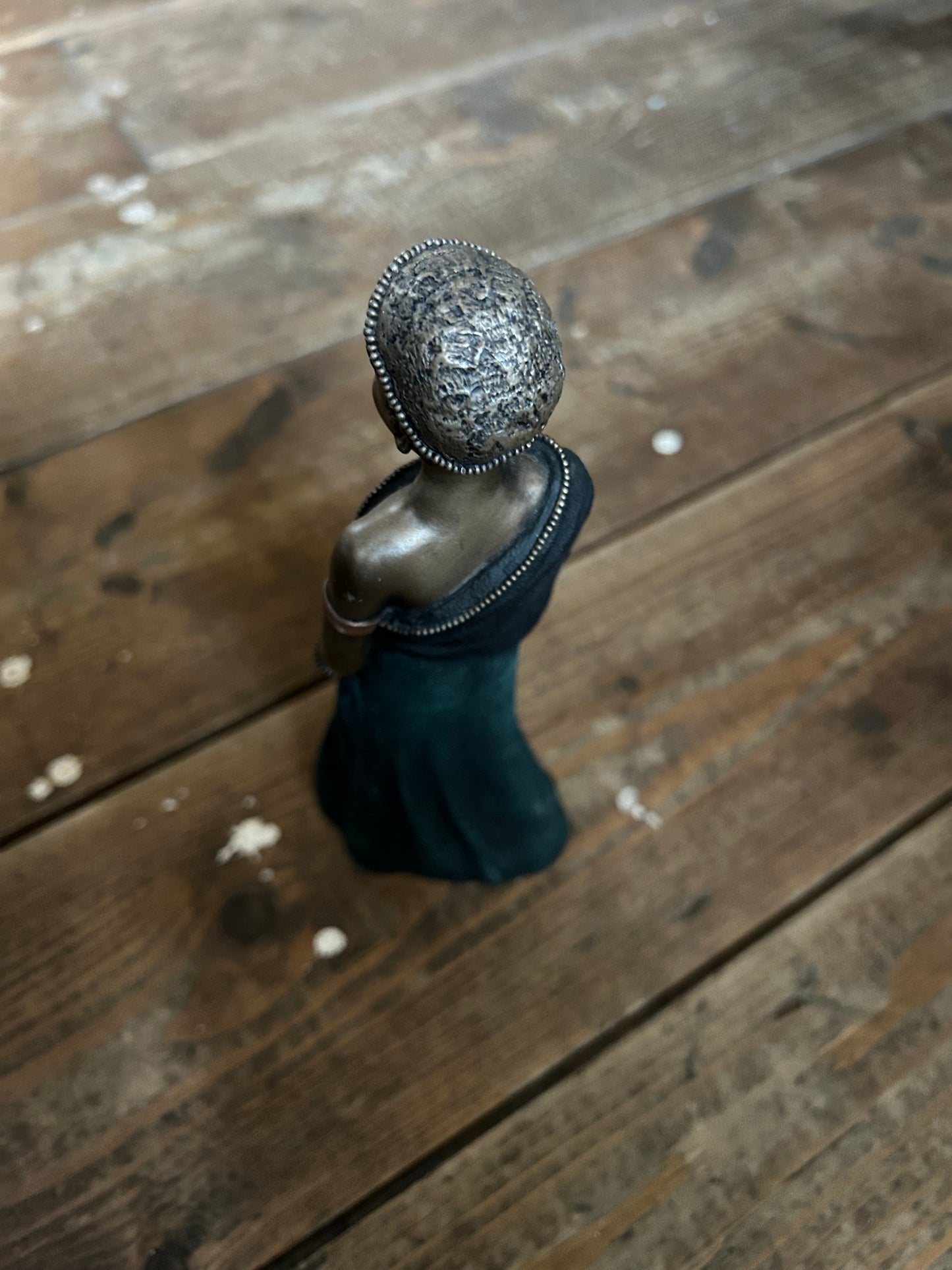 Nena- Sweet journey Small statue