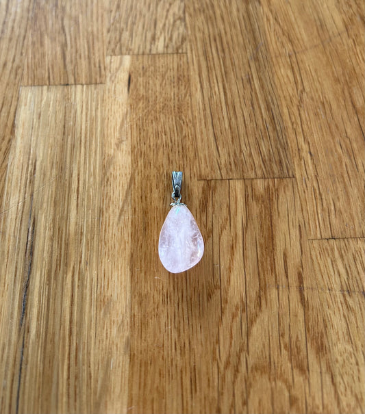 Pink quartz pendant