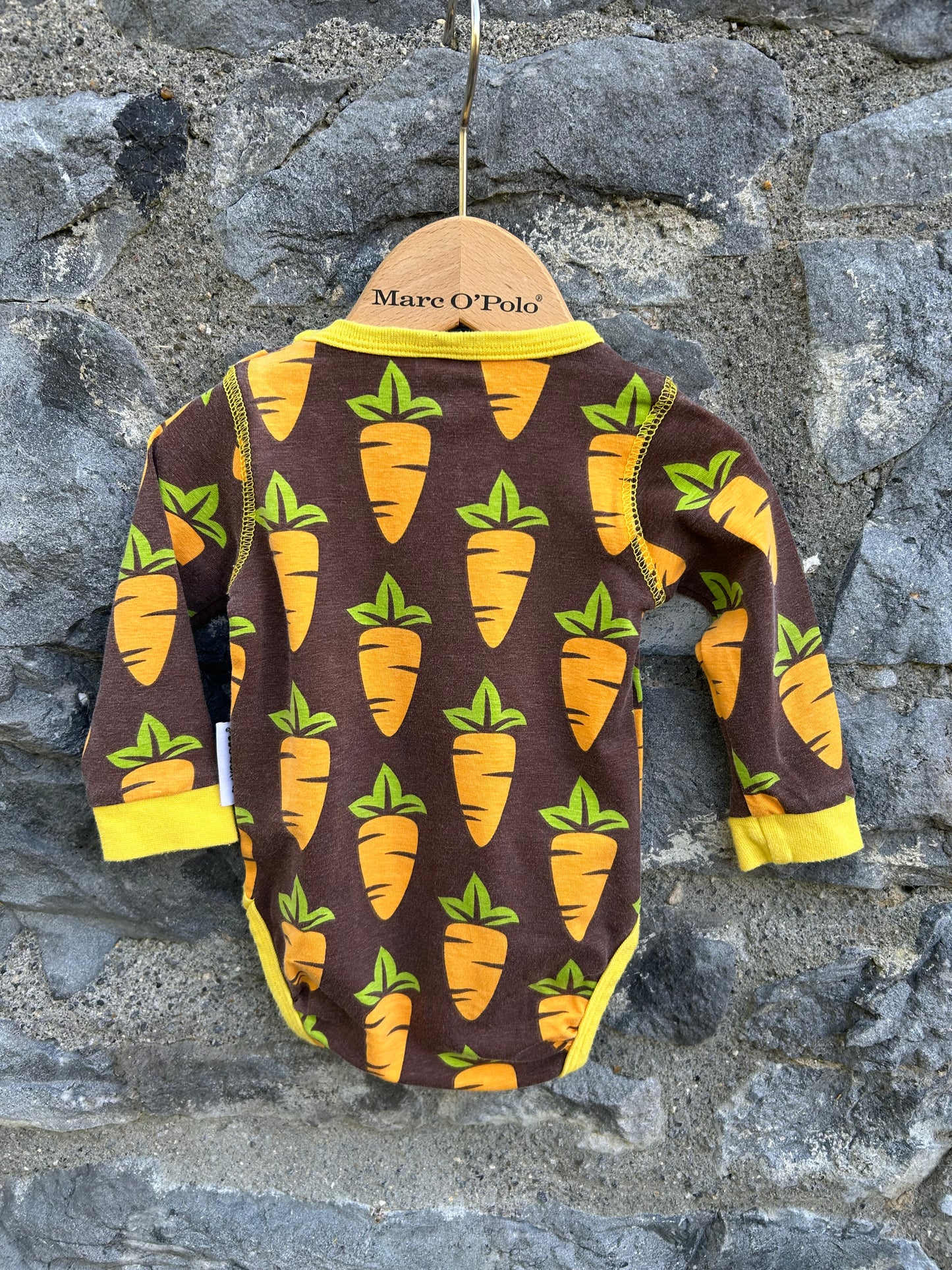 Carrots brown vest 0-1m (50-56cm)