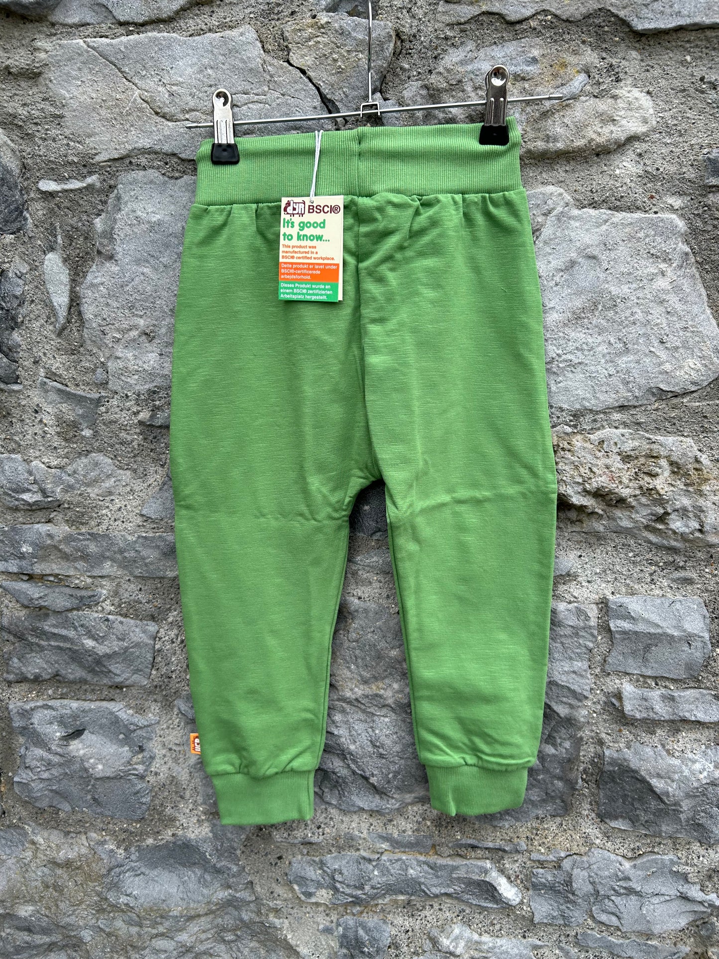 Green joggers 4y (104cm)