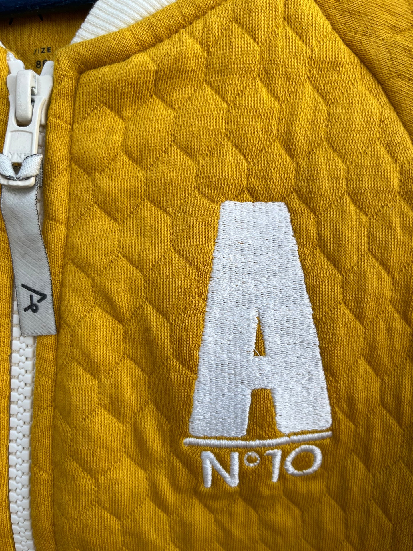 Old gold quilted jacket 18m (86cm)