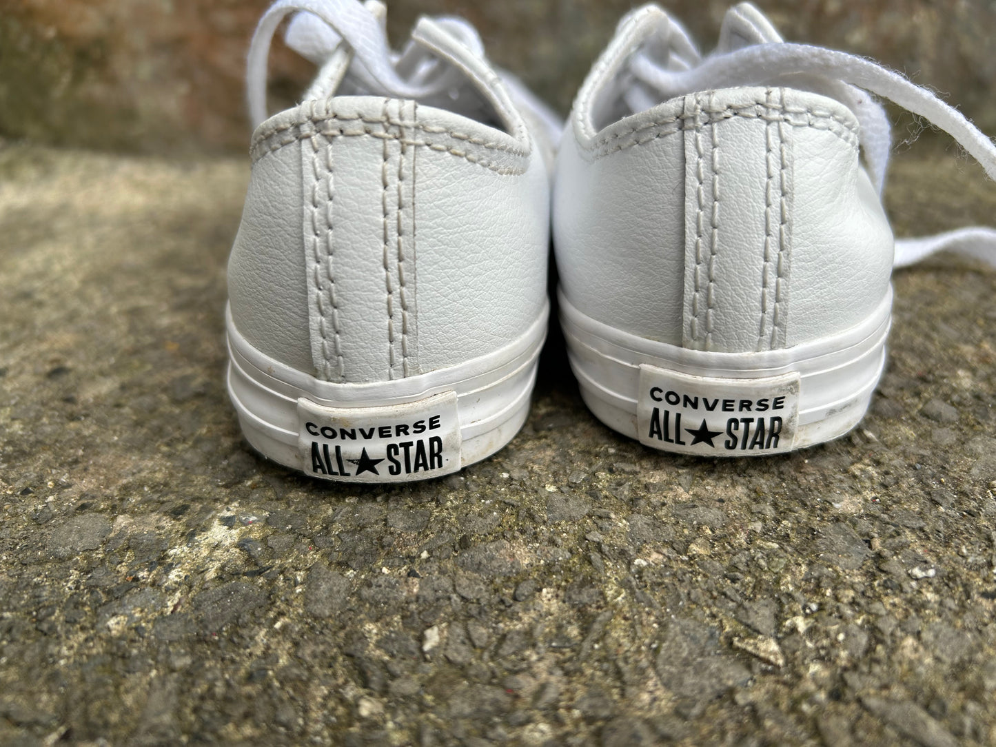 White leather converse uk 8 (eu 24)