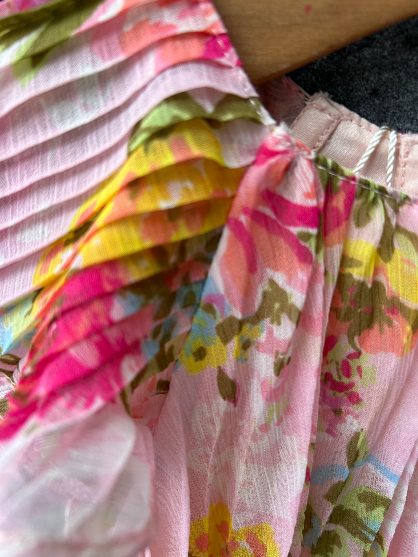 Pink floral pleated dress 12-18m (80-86cm)