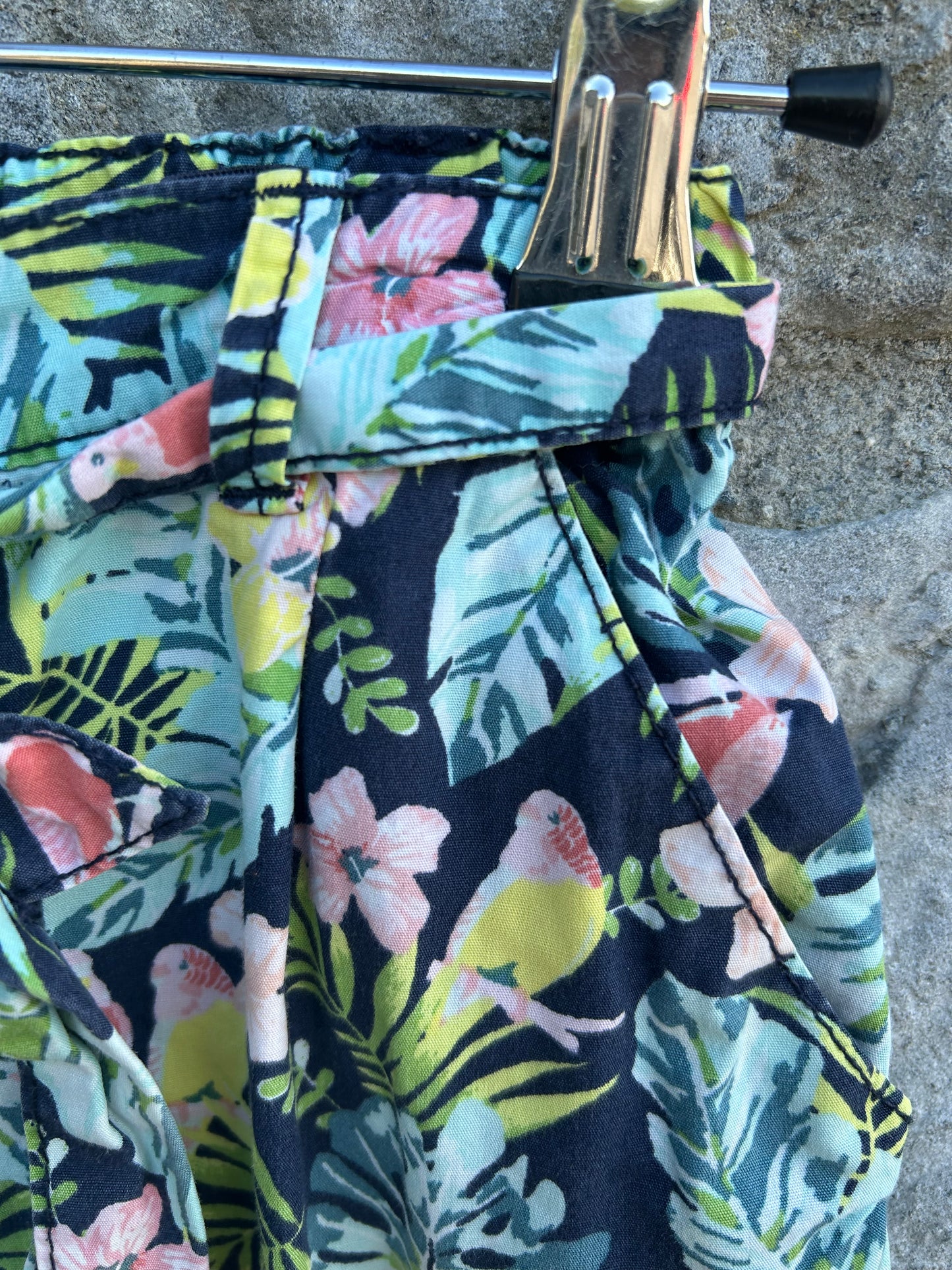 Tropical shorts 8-9y (128-134cm)
