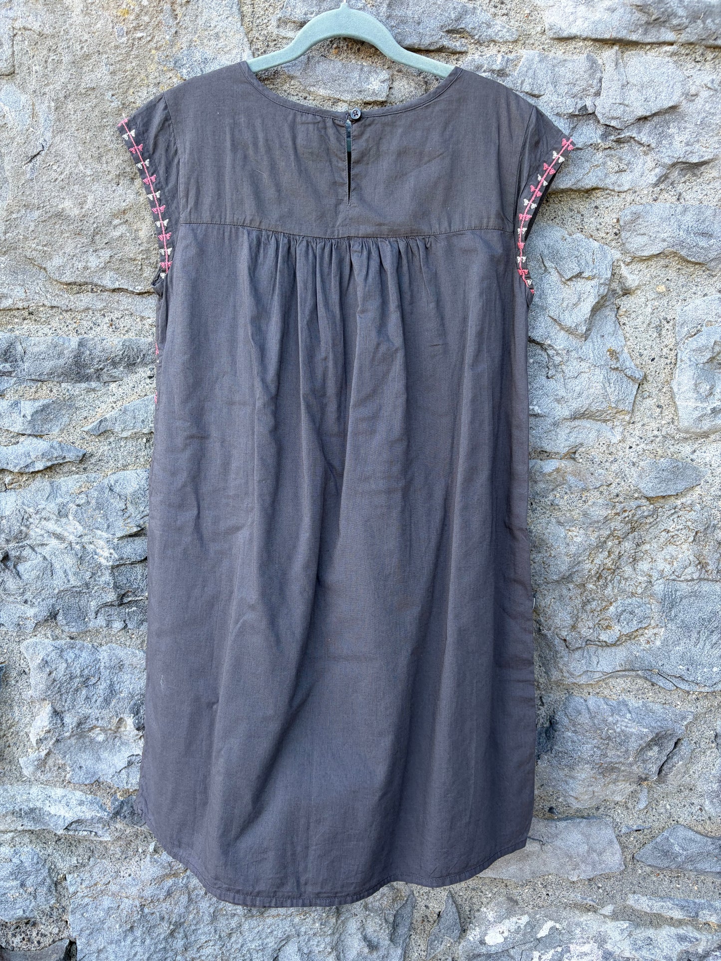 Embroidered grey dress 10y (140cm)